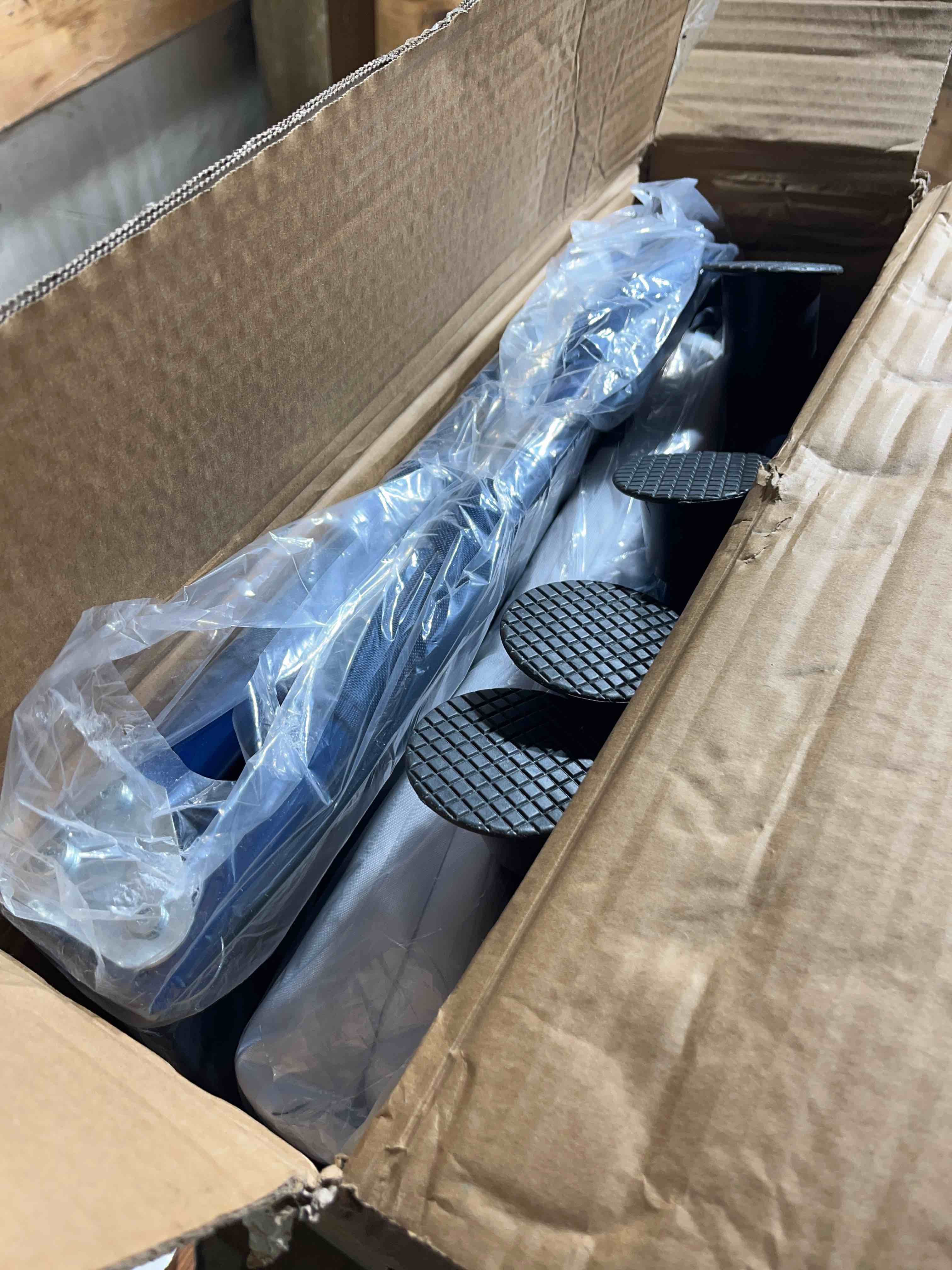 https://s3.amazonaws.com/lotting-images-prod/bidfta/GRN4118015_1670705553914.jpeg