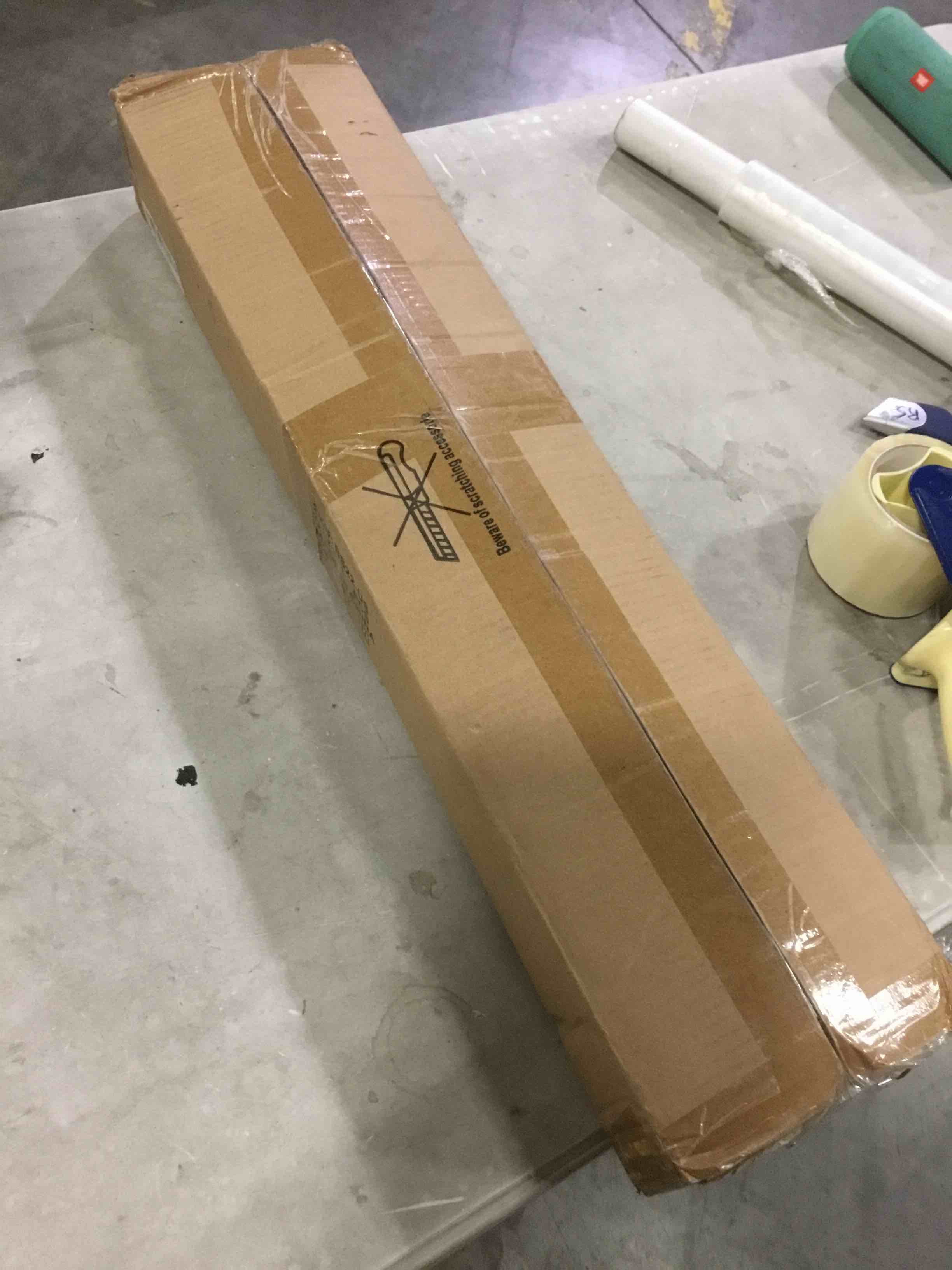 https://s3.amazonaws.com/lotting-images-prod/bidfta/GRN4140487_1696008593840.jpeg