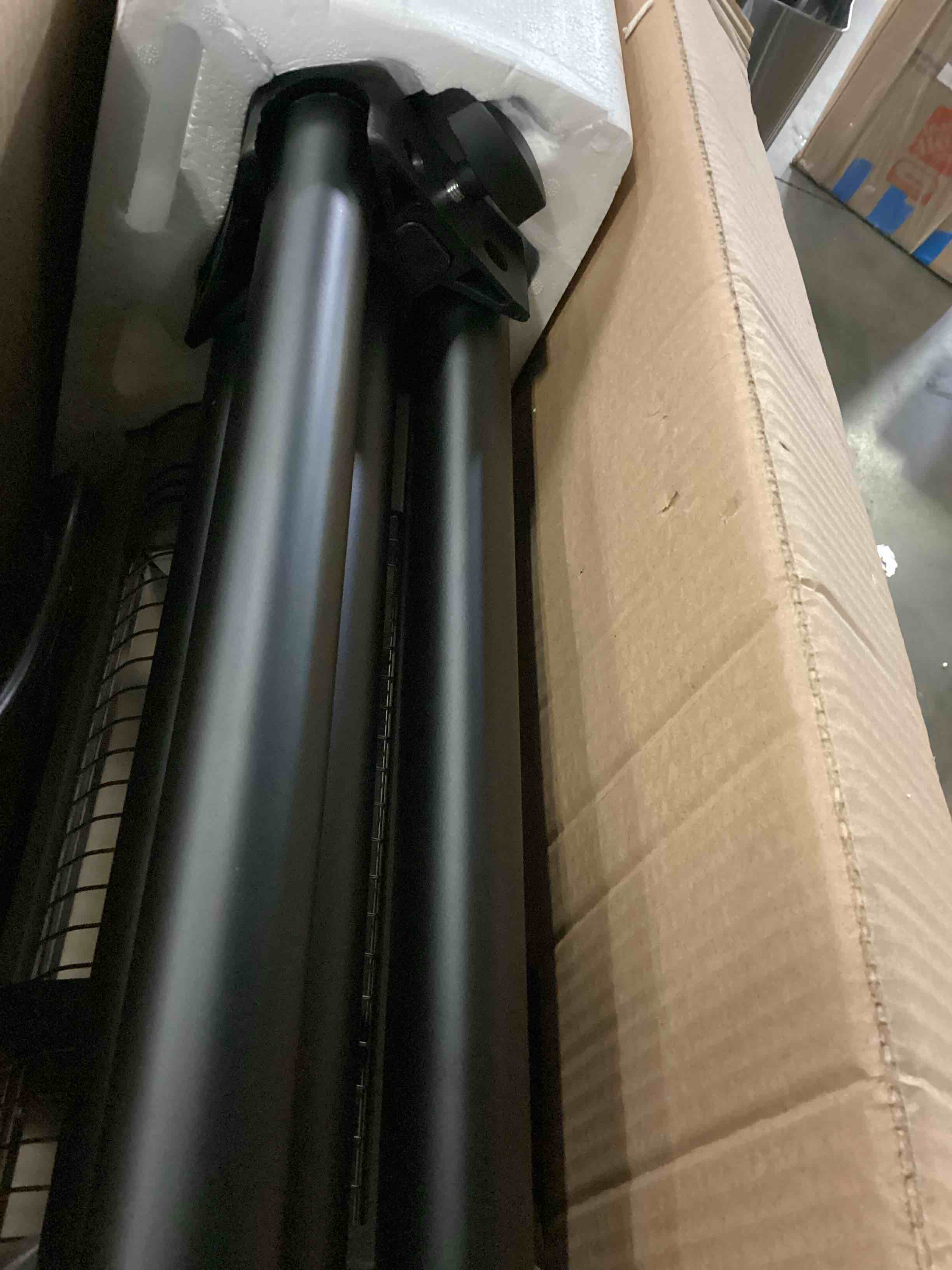 https://s3.amazonaws.com/lotting-images-prod/bidfta/GRN4147058_1710335534619.jpeg