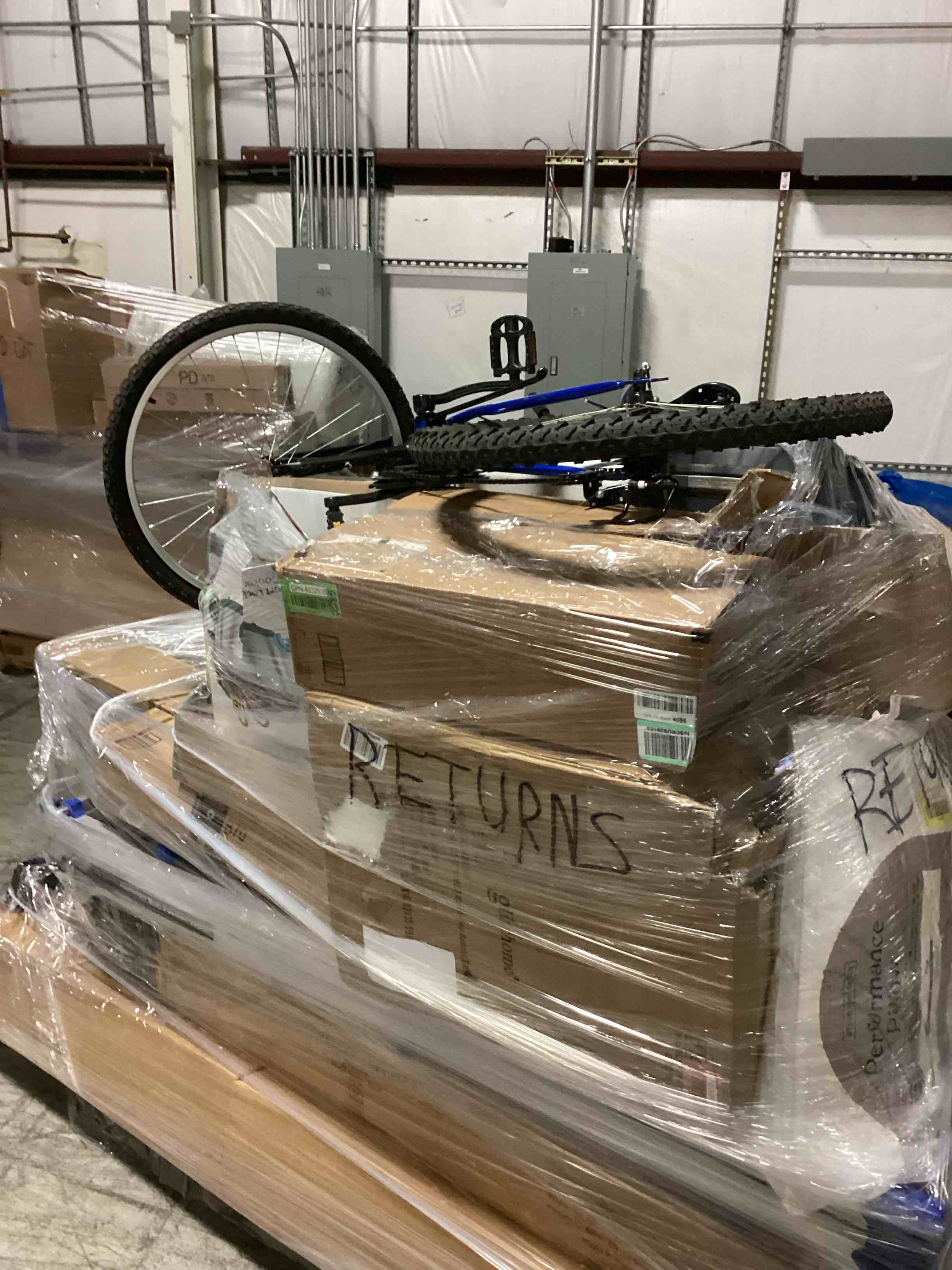 https://s3.amazonaws.com/lotting-images-prod/bidfta/GRN4233418_1717176006502.jpeg