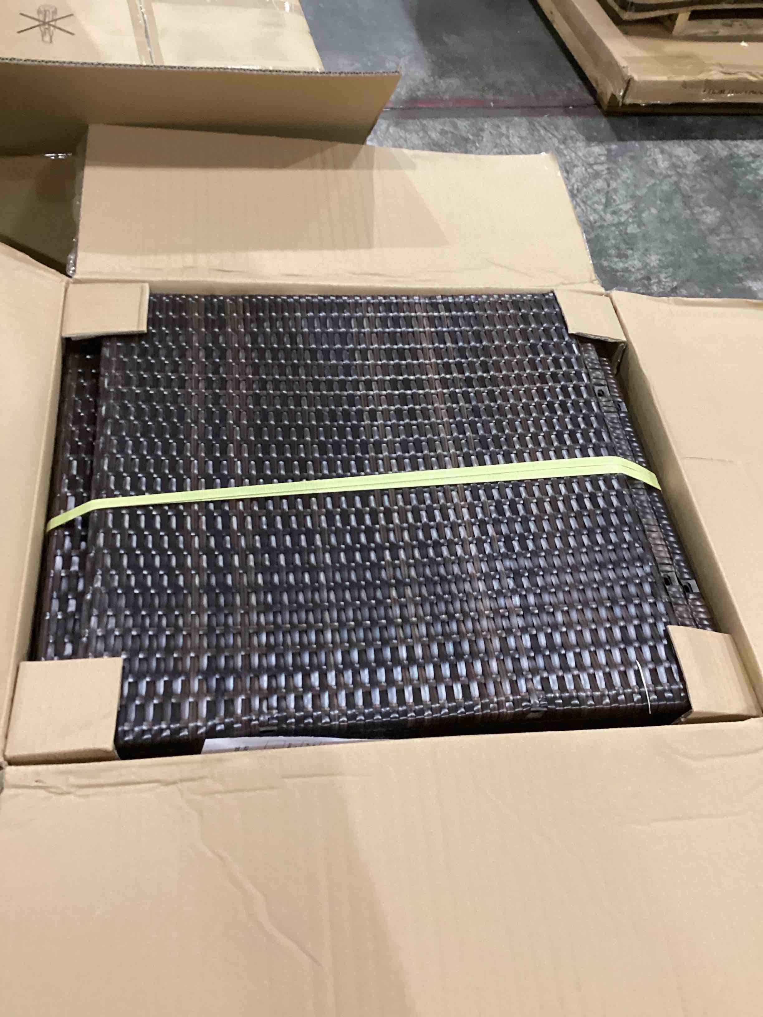 https://s3.amazonaws.com/lotting-images-prod/bidfta/GRN4238982_1747759029394.jpeg