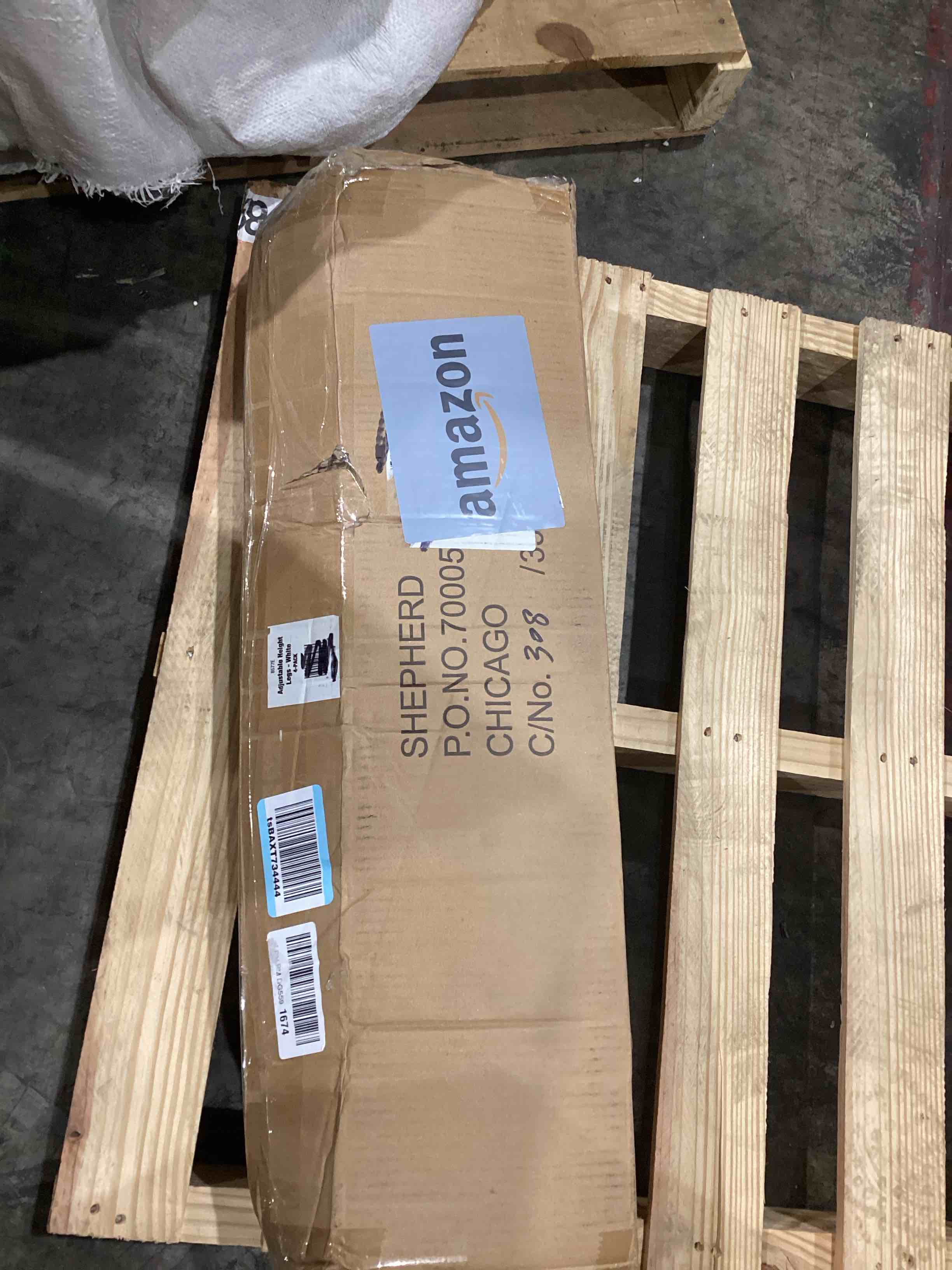 https://s3.amazonaws.com/lotting-images-prod/bidfta/GRN4240088_1746119733594.jpeg