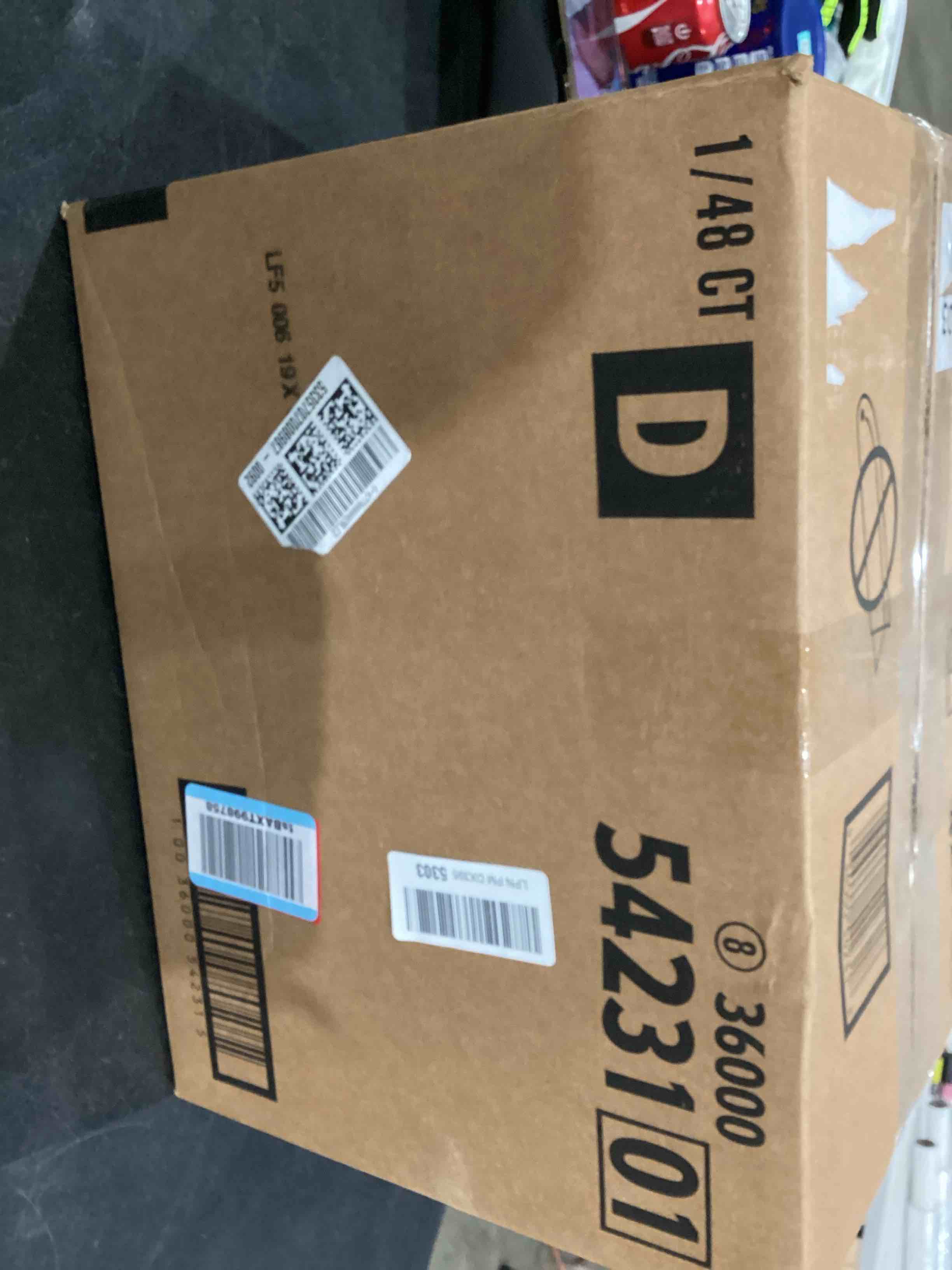 https://s3.amazonaws.com/lotting-images-prod/bidfta/GRN4240143_1746120617382.jpeg