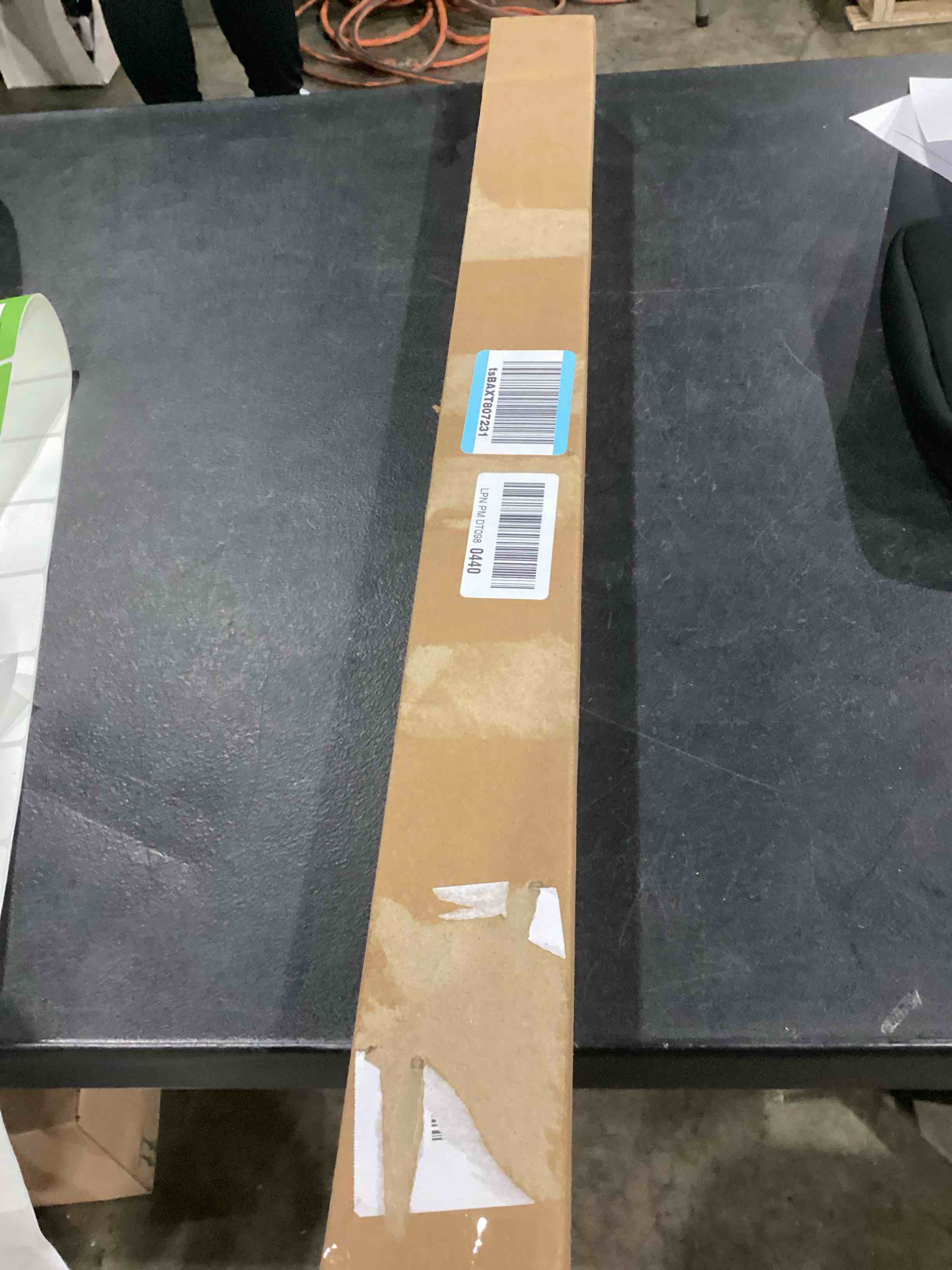 https://s3.amazonaws.com/lotting-images-prod/bidfta/GRN4240192_1746124414704.jpeg