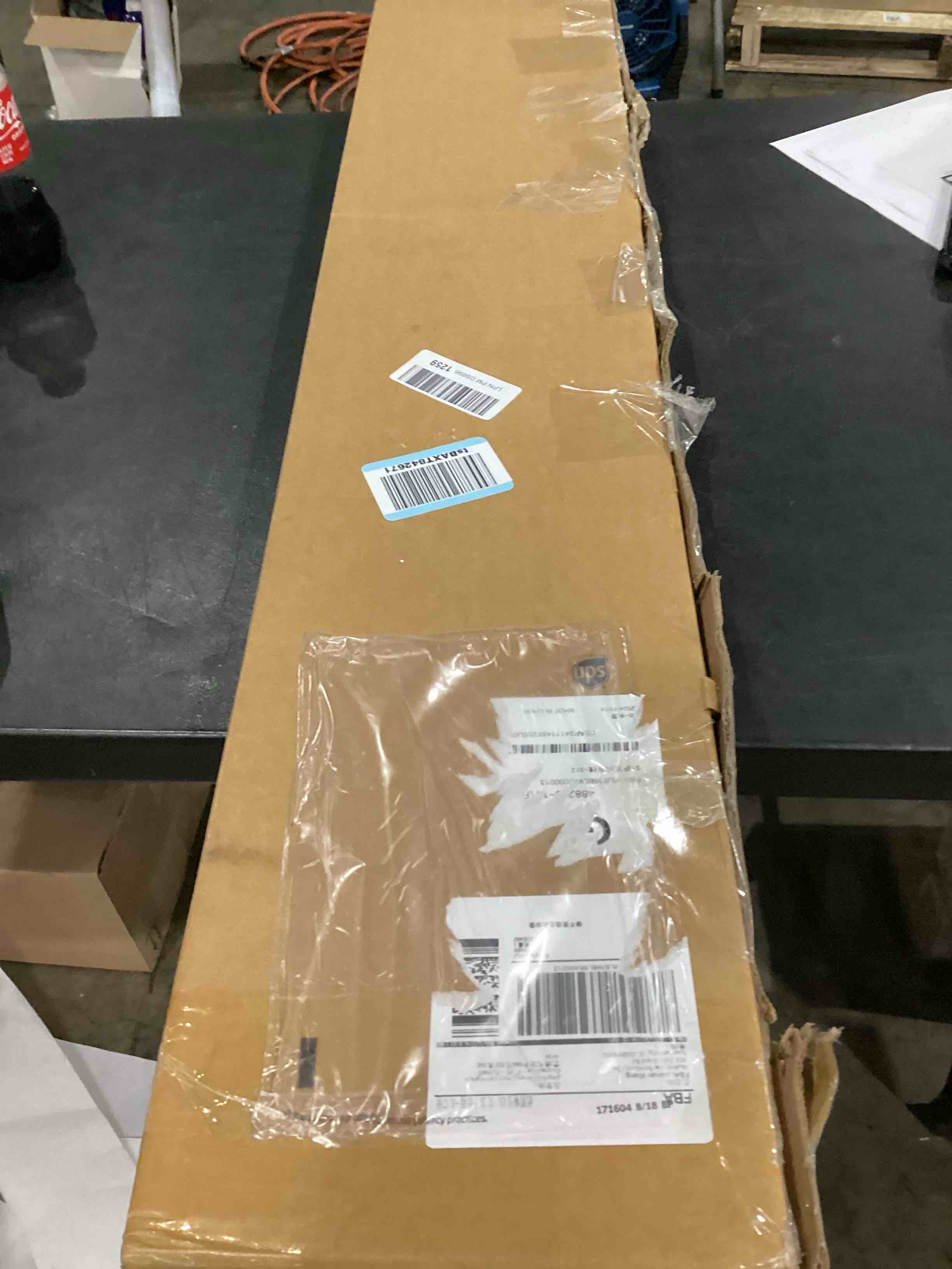 https://s3.amazonaws.com/lotting-images-prod/bidfta/GRN4240232_1746127847421.jpeg