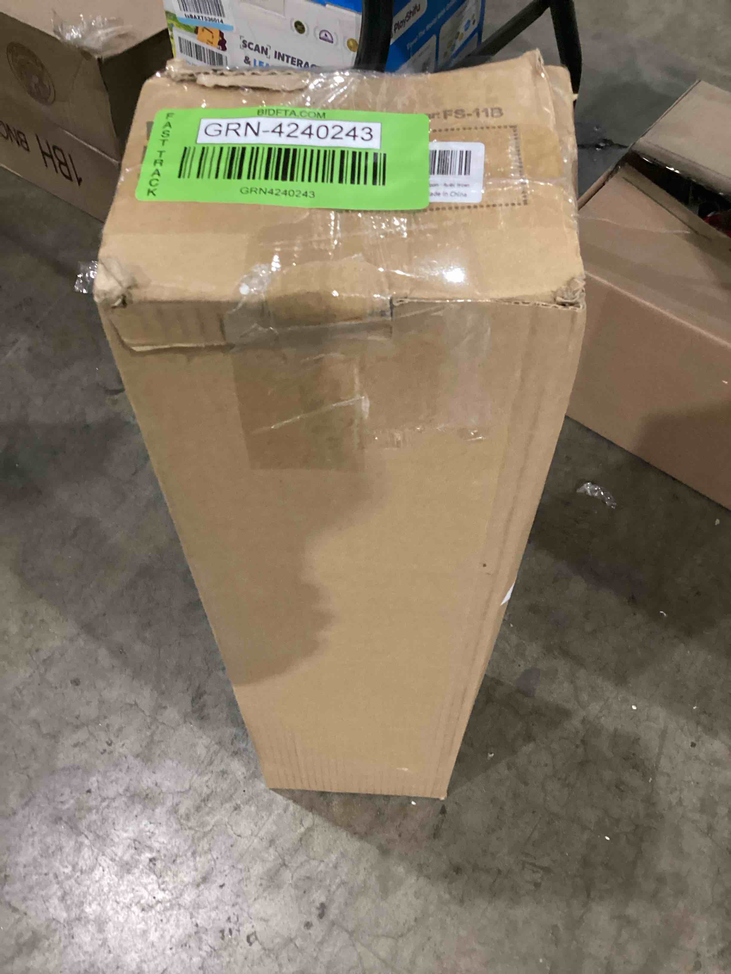 https://s3.amazonaws.com/lotting-images-prod/bidfta/GRN4240243_1746128511181.jpeg
