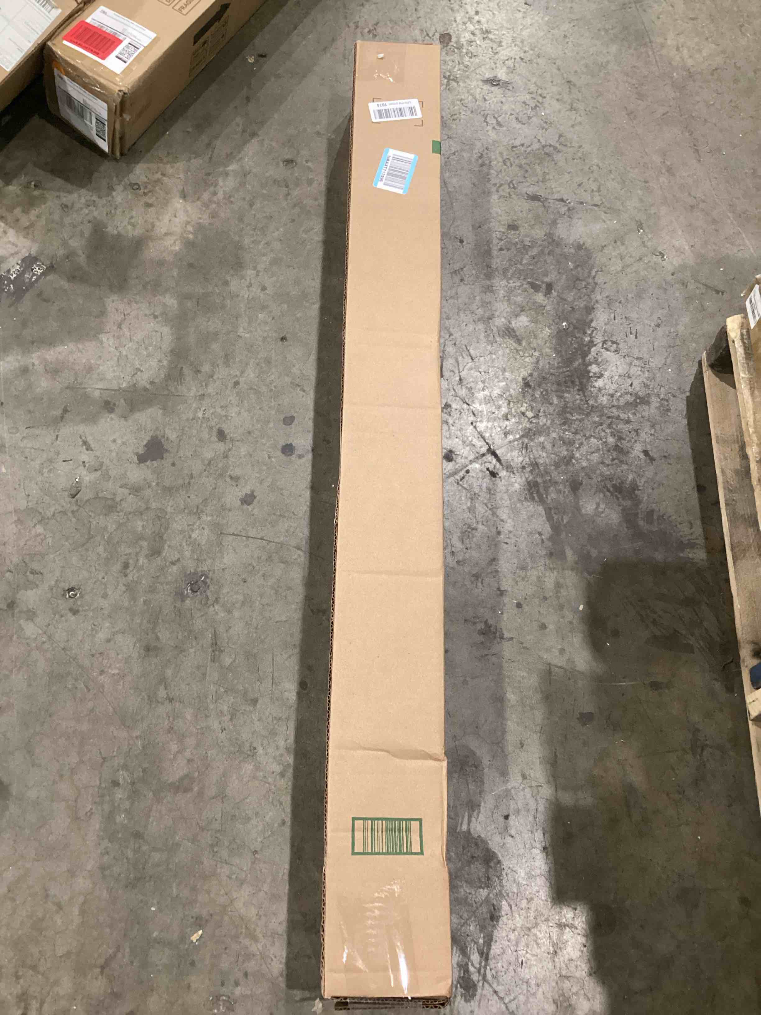 https://s3.amazonaws.com/lotting-images-prod/bidfta/GRN4240245_1746128629290.jpeg