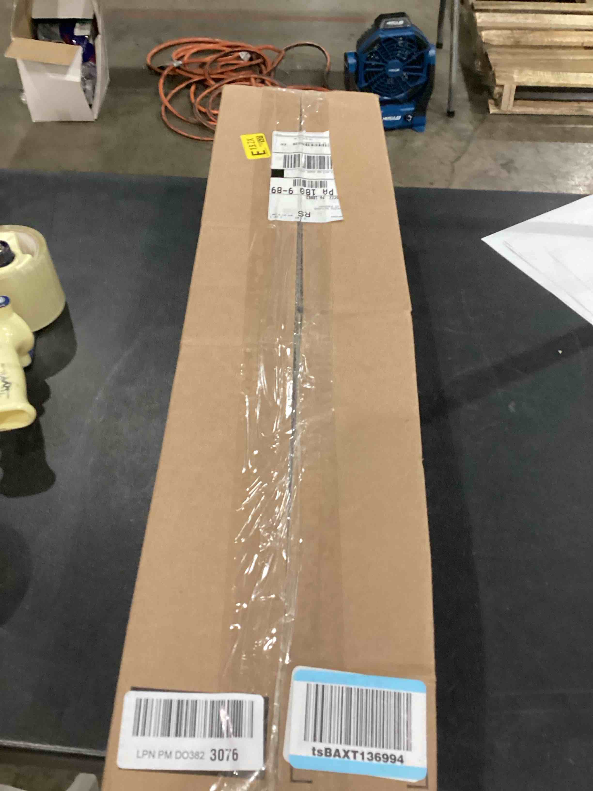 https://s3.amazonaws.com/lotting-images-prod/bidfta/GRN4240275_1746131338402.jpeg