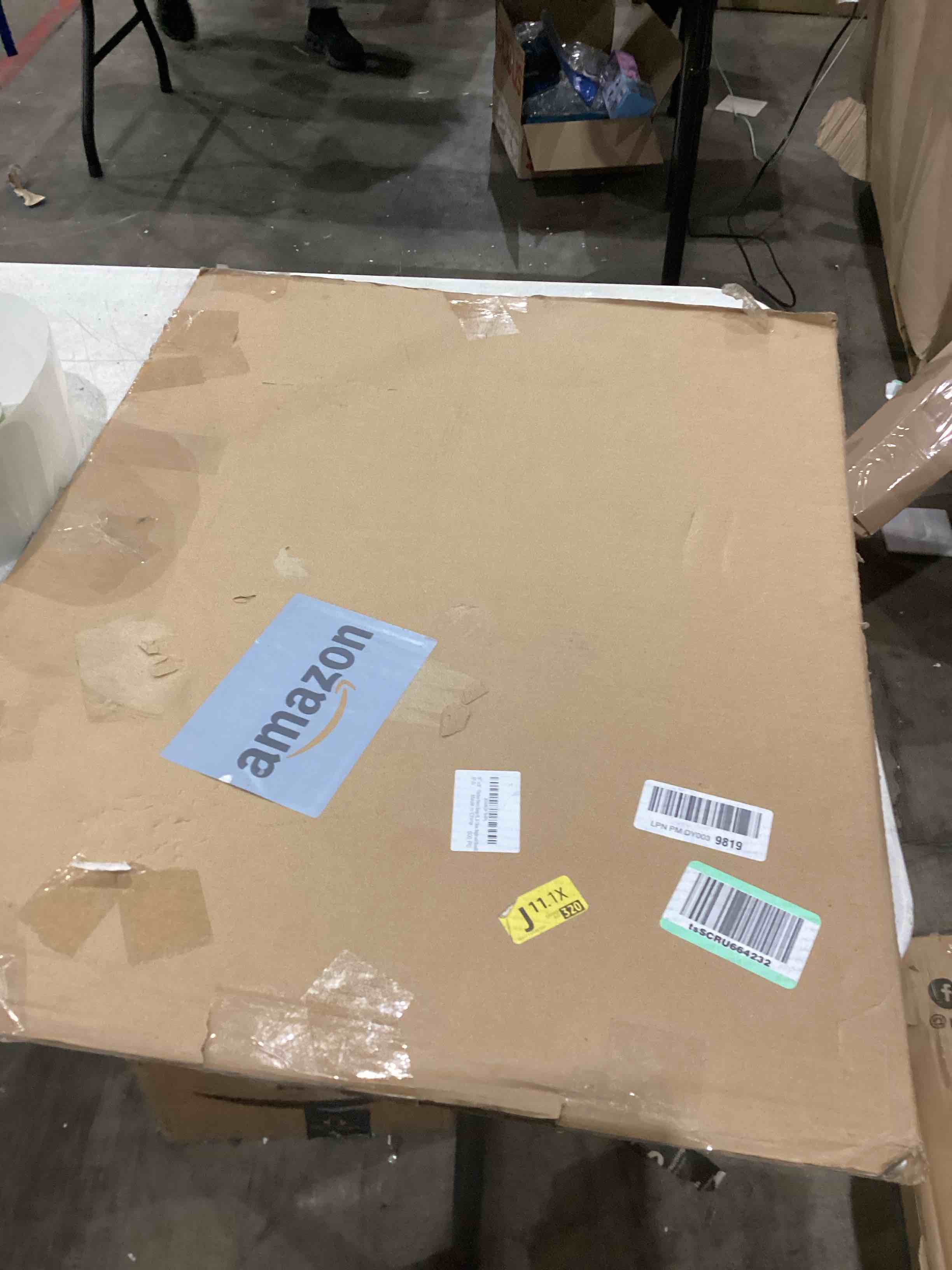 https://s3.amazonaws.com/lotting-images-prod/bidfta/GRN4240861_1750251280517.jpeg