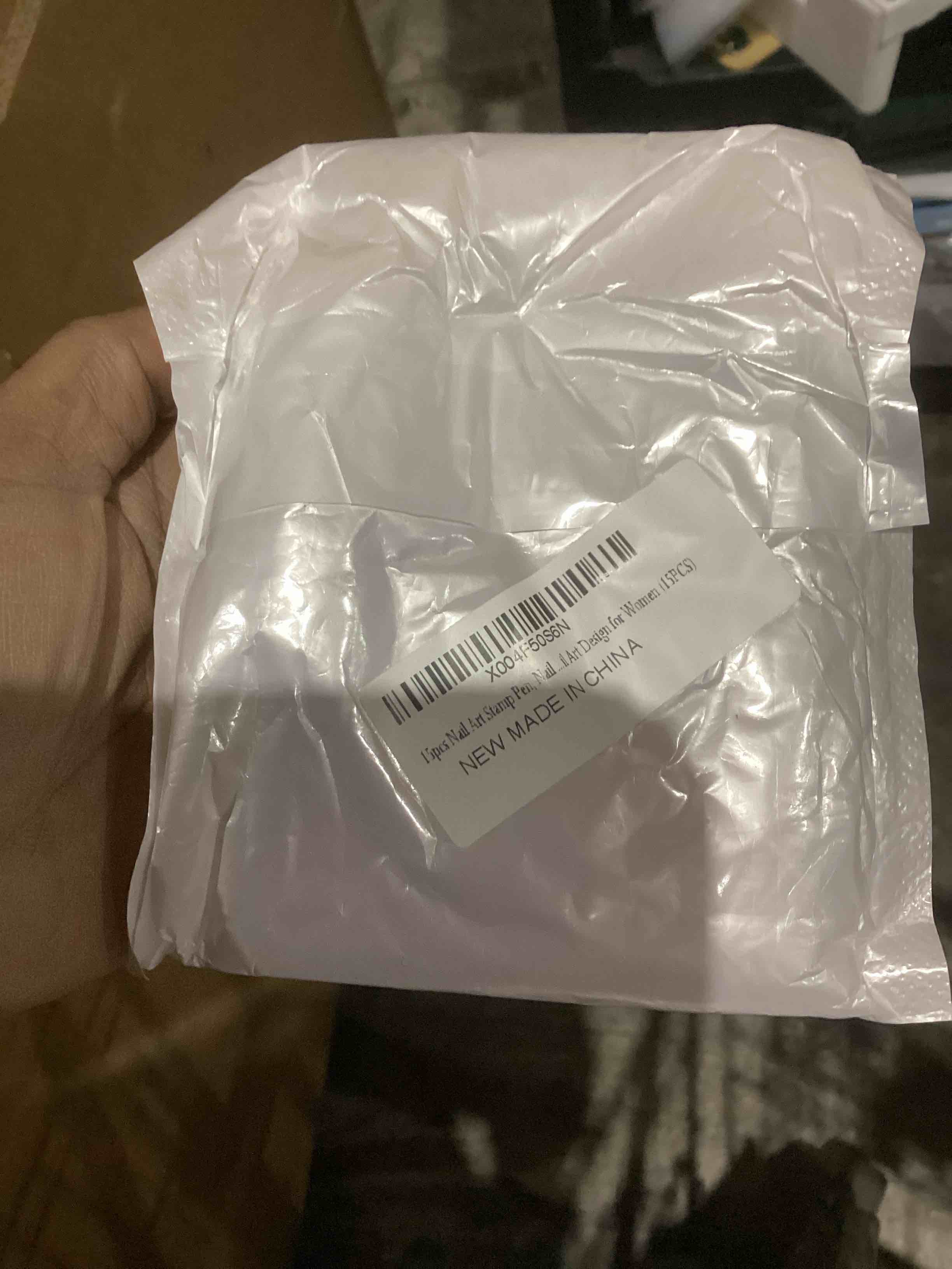 https://s3.amazonaws.com/lotting-images-prod/bidfta/GRN4241247_1732907867407.jpeg
