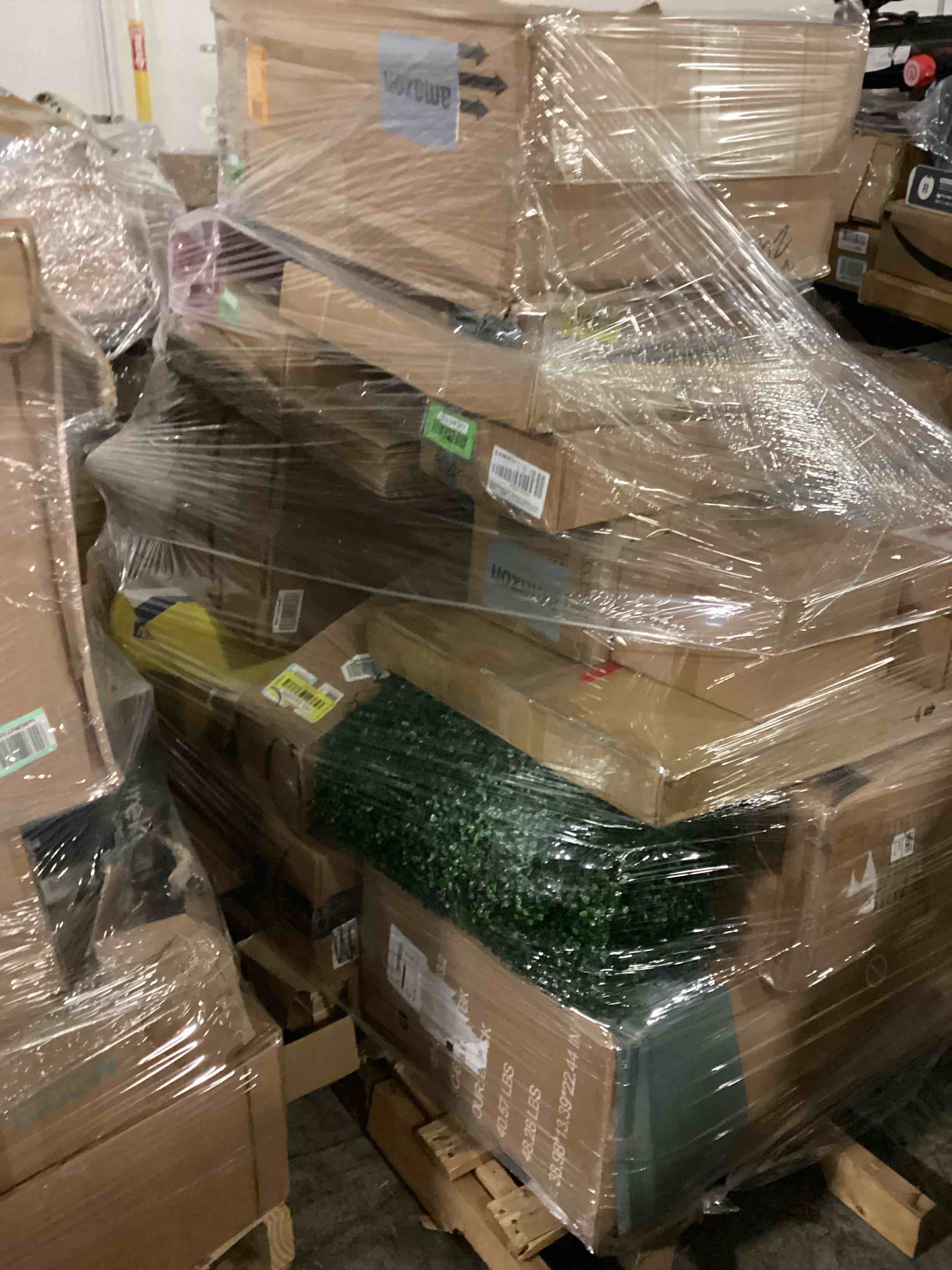 https://s3.amazonaws.com/lotting-images-prod/bidfta/GRN4243810_1719263274575.jpeg