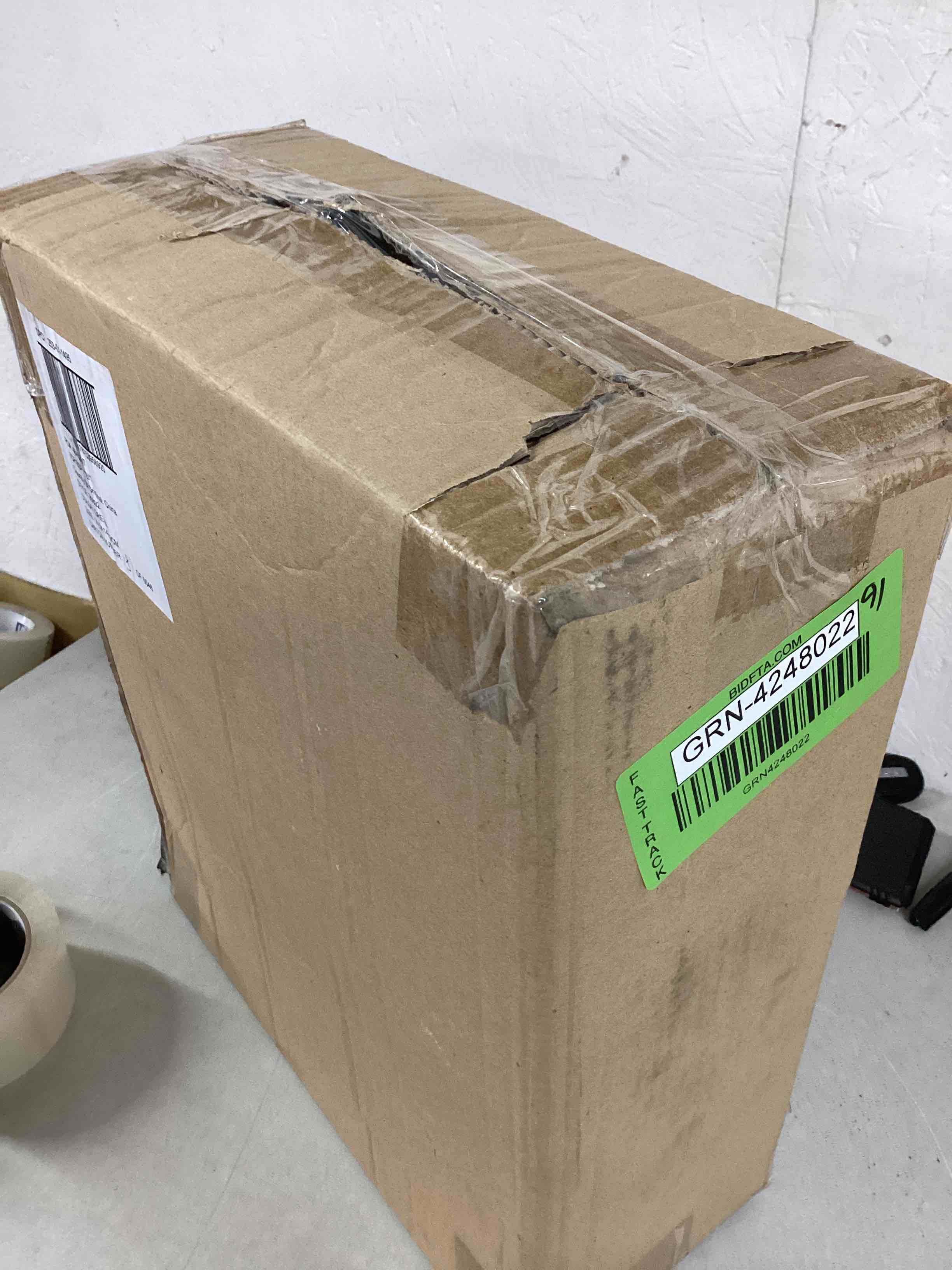 https://s3.amazonaws.com/lotting-images-prod/bidfta/GRN4248022_1686789921127.jpeg