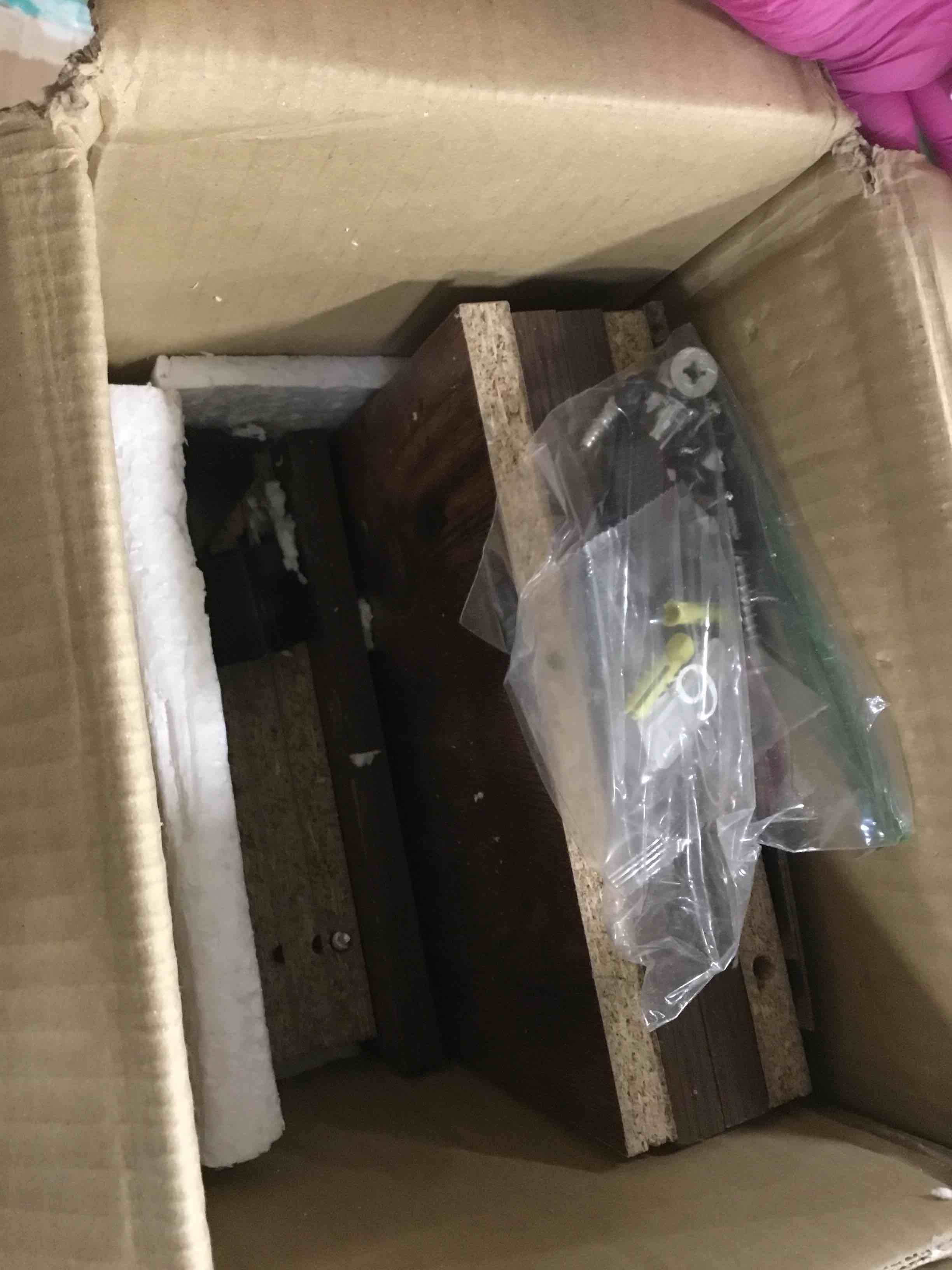 https://s3.amazonaws.com/lotting-images-prod/bidfta/GRN4258024_1747075918344.jpeg