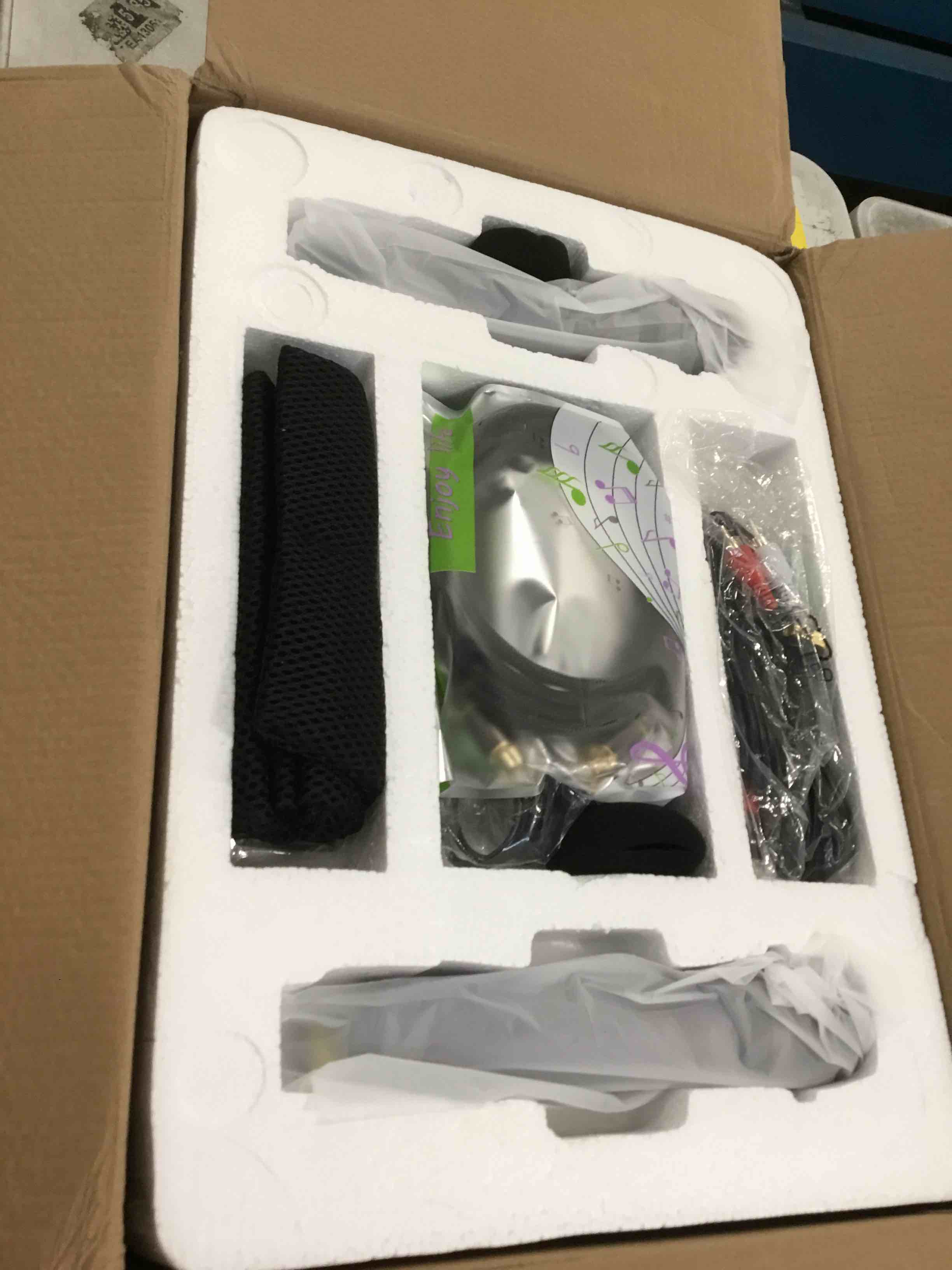 https://s3.amazonaws.com/lotting-images-prod/bidfta/GRN4258266_1747224510878.jpeg