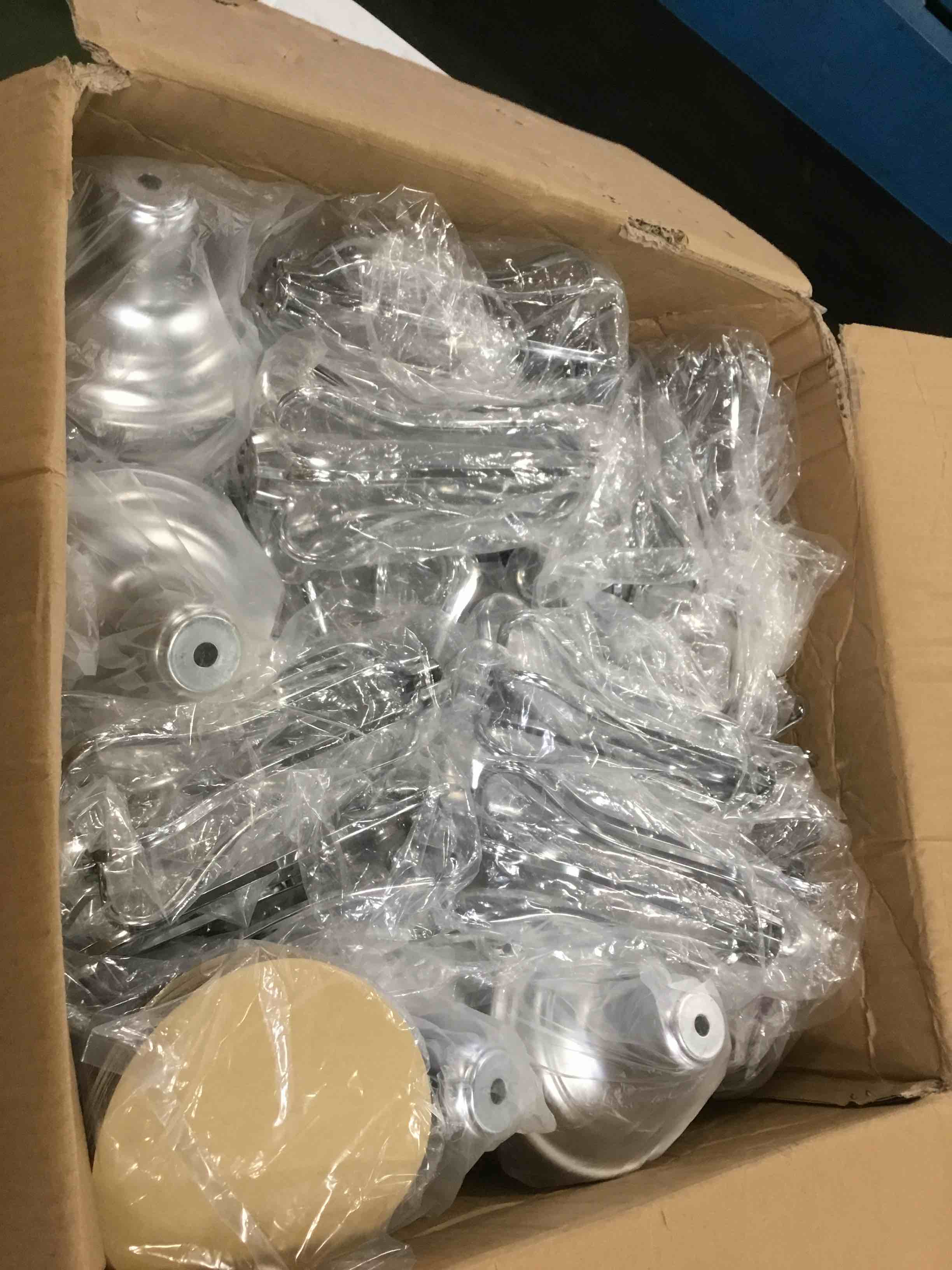 https://s3.amazonaws.com/lotting-images-prod/bidfta/GRN4258773_1747399794686.jpeg