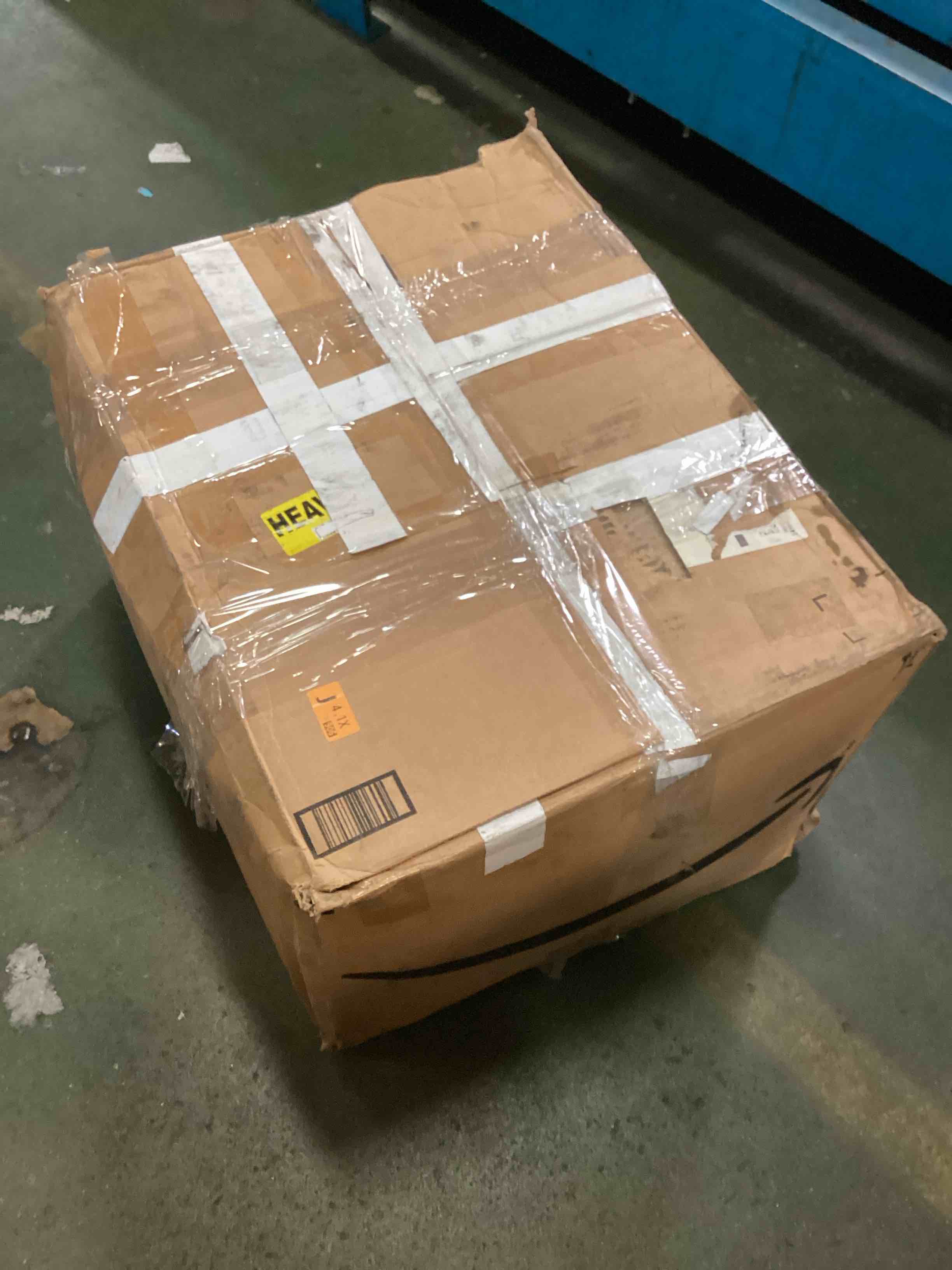 https://s3.amazonaws.com/lotting-images-prod/bidfta/GRN4261381_1750786572913.jpeg