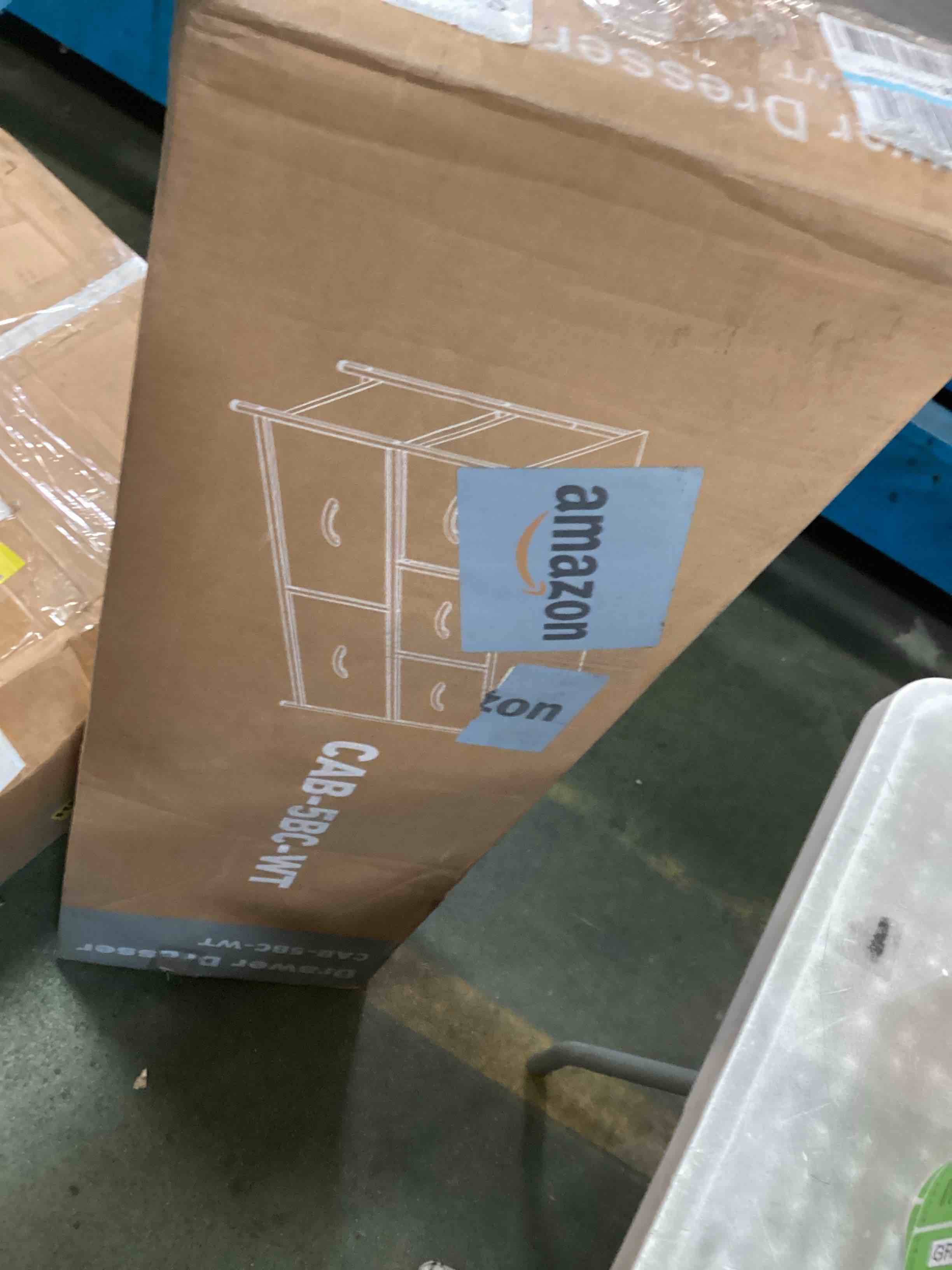 https://s3.amazonaws.com/lotting-images-prod/bidfta/GRN4261392_1750788336480.jpeg
