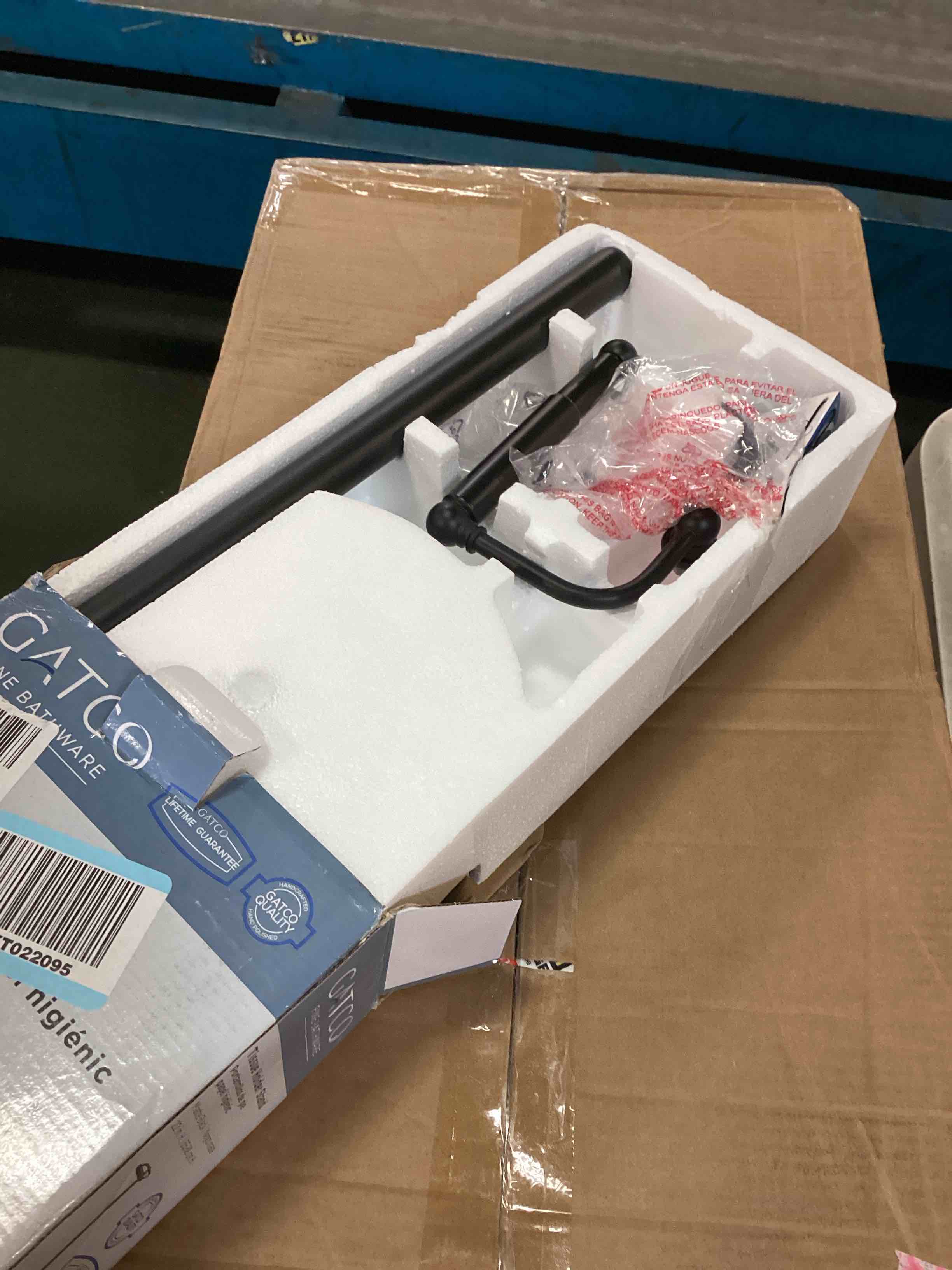 https://s3.amazonaws.com/lotting-images-prod/bidfta/GRN4261627_1750941257800.jpeg