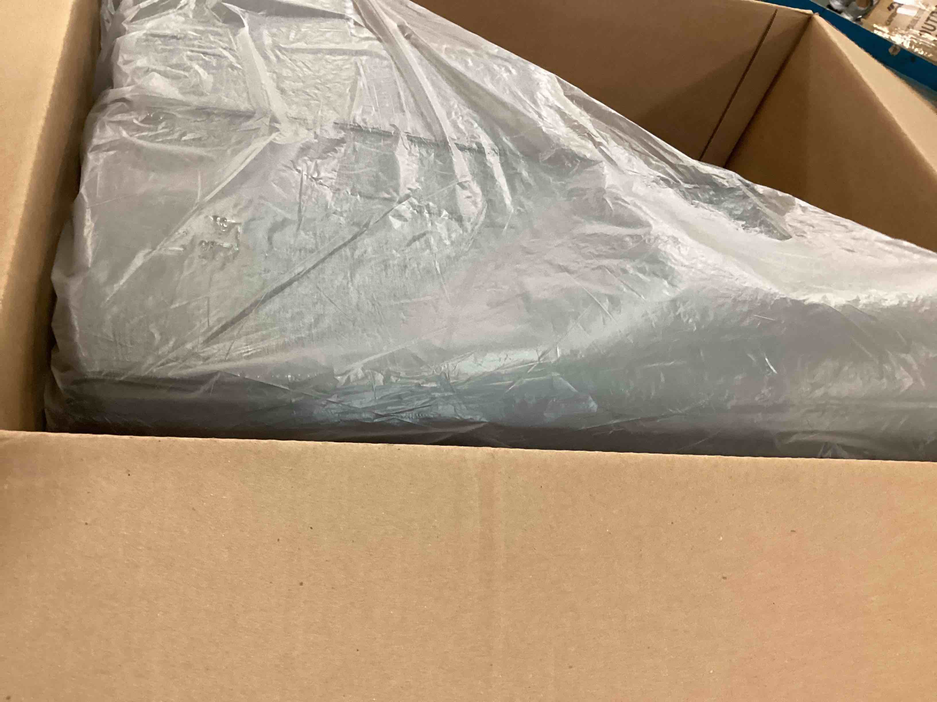 https://s3.amazonaws.com/lotting-images-prod/bidfta/GRN4261857_1751029384837.jpeg