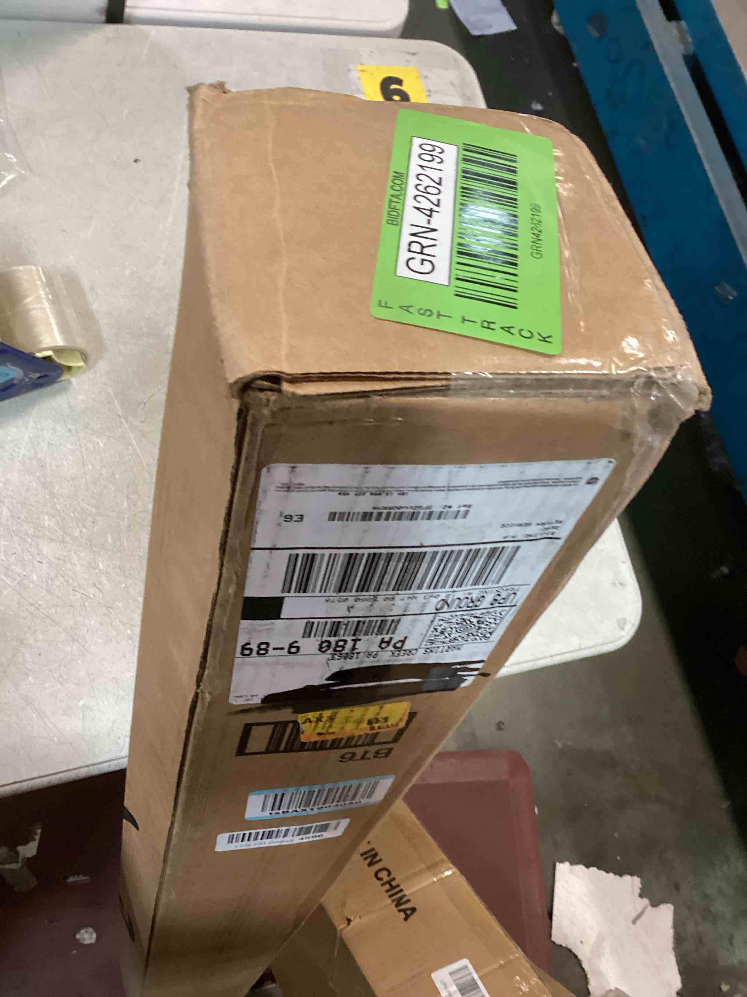 https://s3.amazonaws.com/lotting-images-prod/bidfta/GRN4262199_1744825638289.jpeg