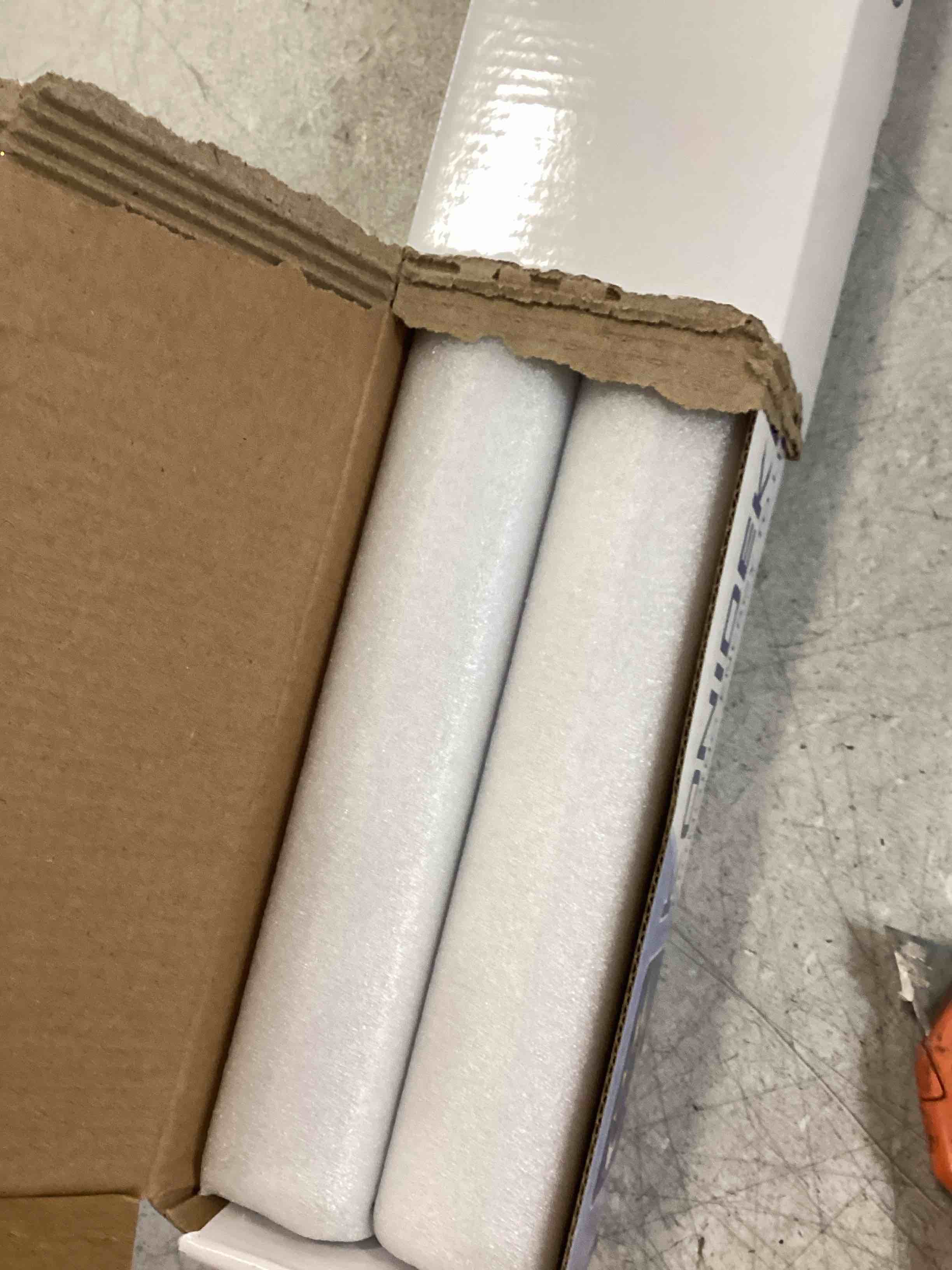 https://s3.amazonaws.com/lotting-images-prod/bidfta/GRN4262390_1744906312218.jpeg