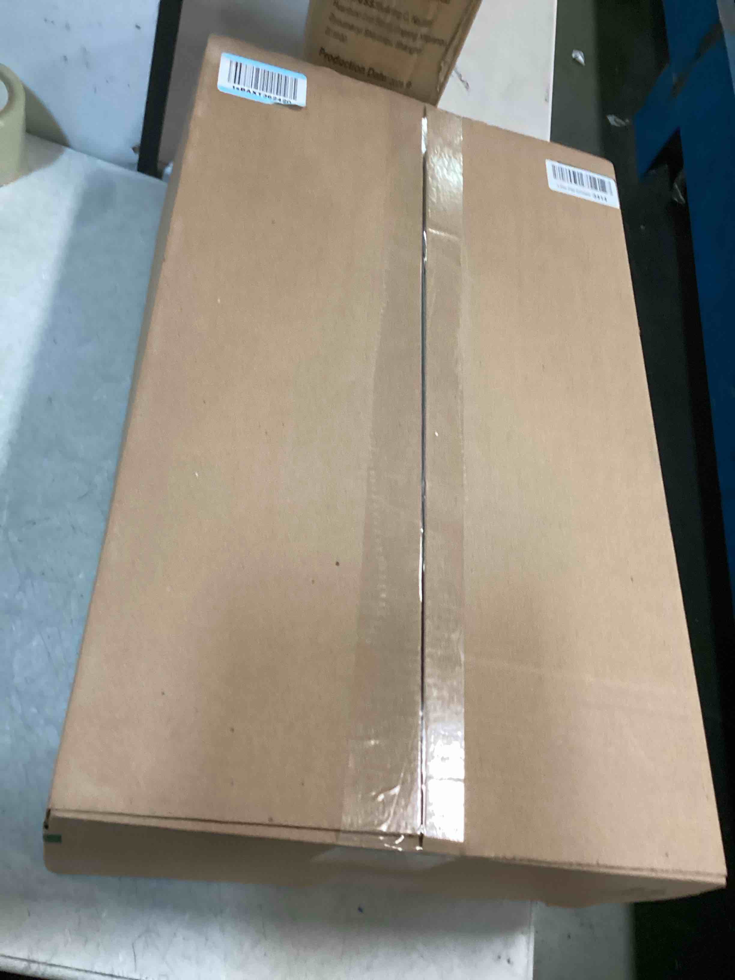 https://s3.amazonaws.com/lotting-images-prod/bidfta/GRN4262568_1745239564304.jpeg