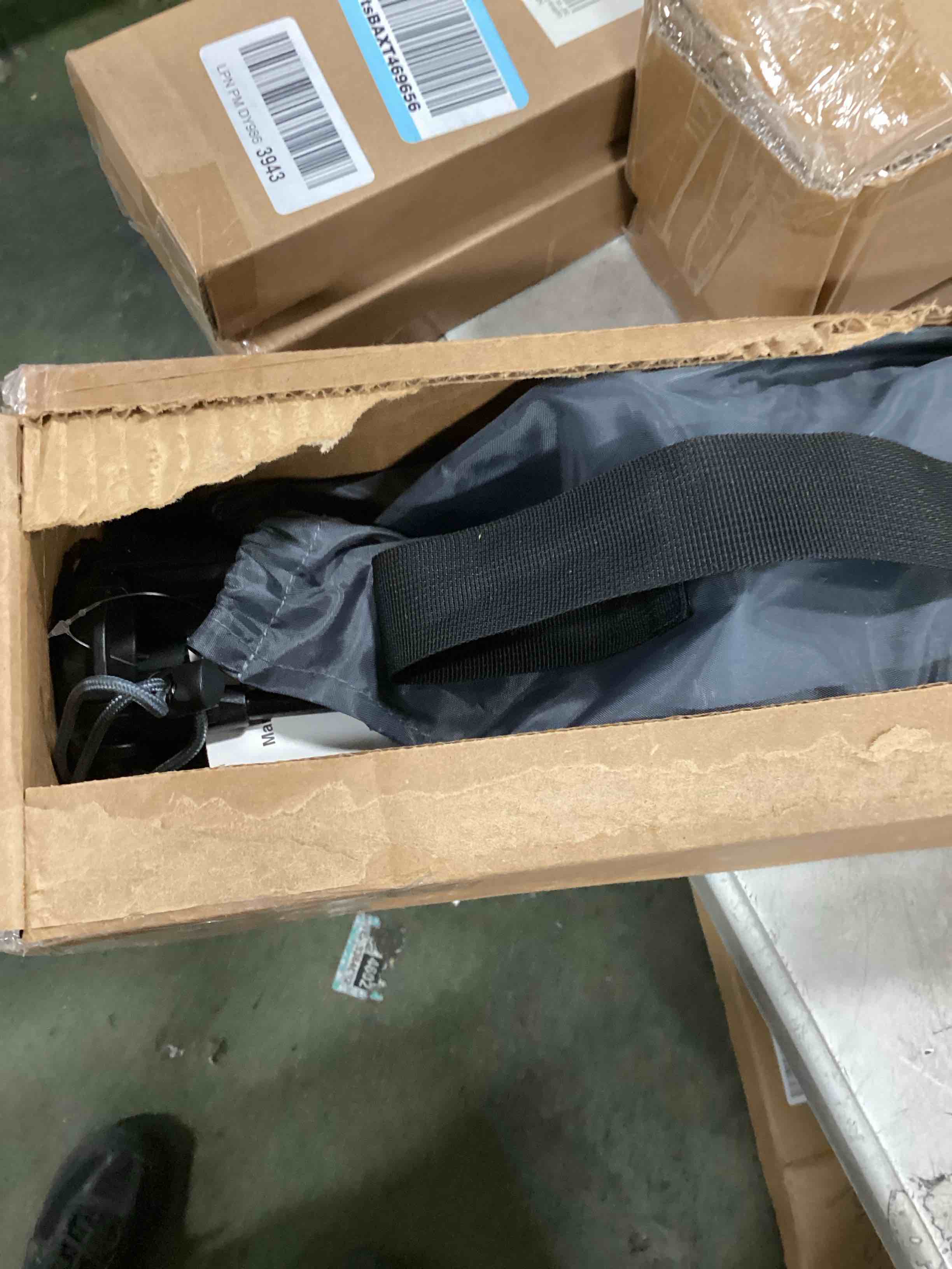 https://s3.amazonaws.com/lotting-images-prod/bidfta/GRN4262974_1749904966090.jpeg