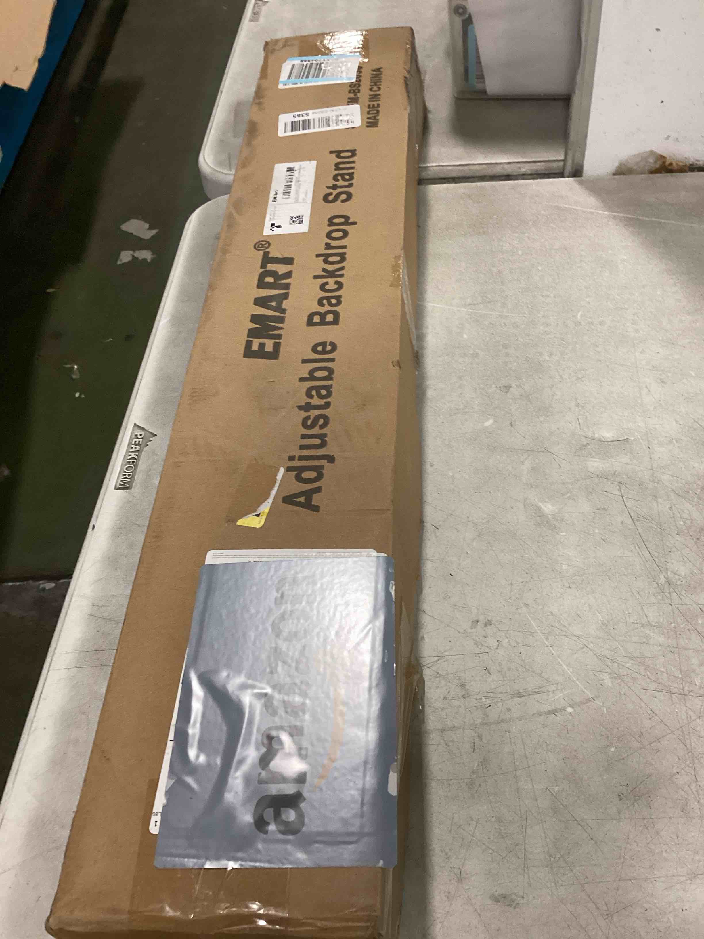 https://s3.amazonaws.com/lotting-images-prod/bidfta/GRN4262987_1749907972316.jpeg