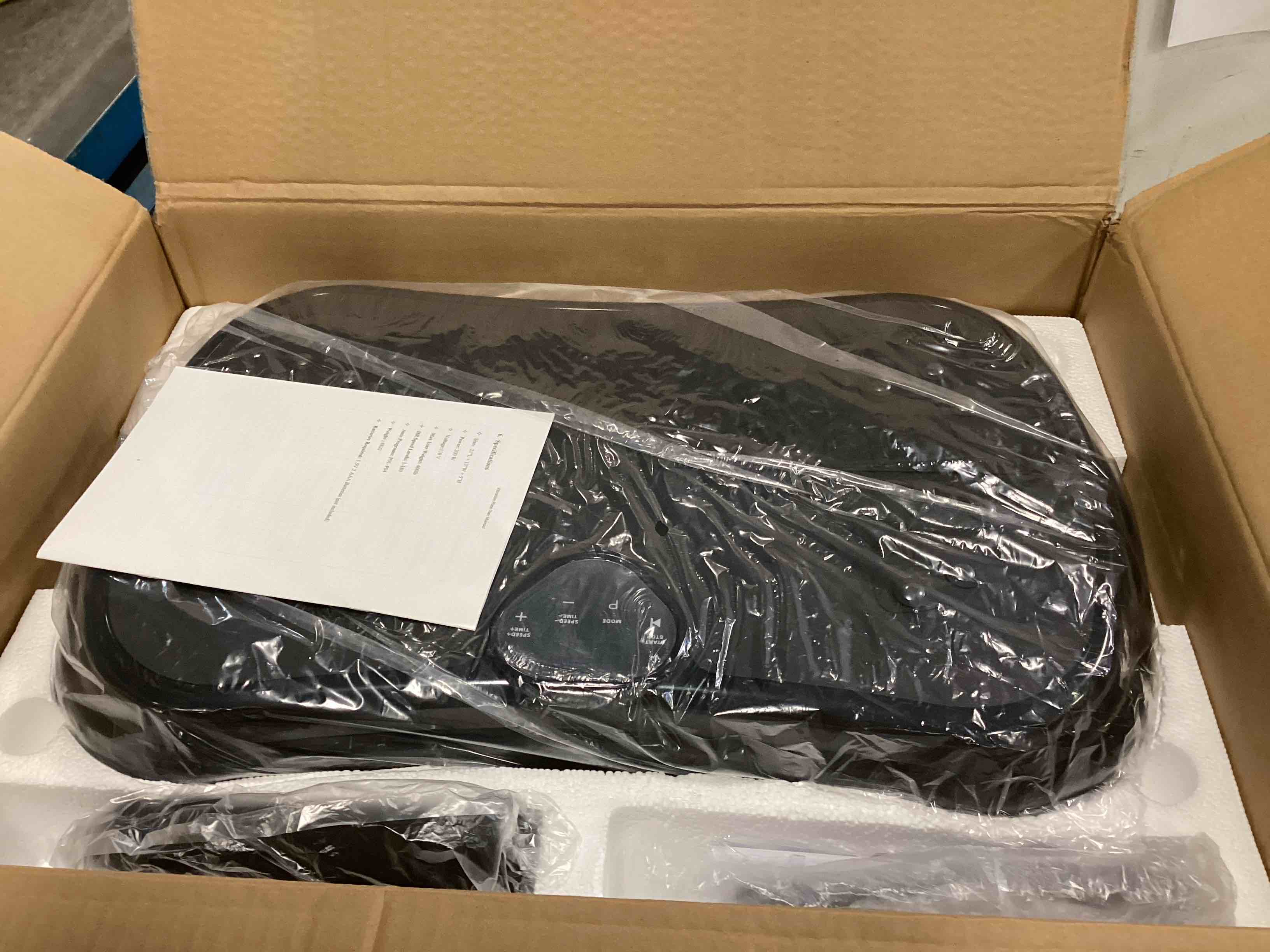https://s3.amazonaws.com/lotting-images-prod/bidfta/GRN4263820_1748892376995.jpeg