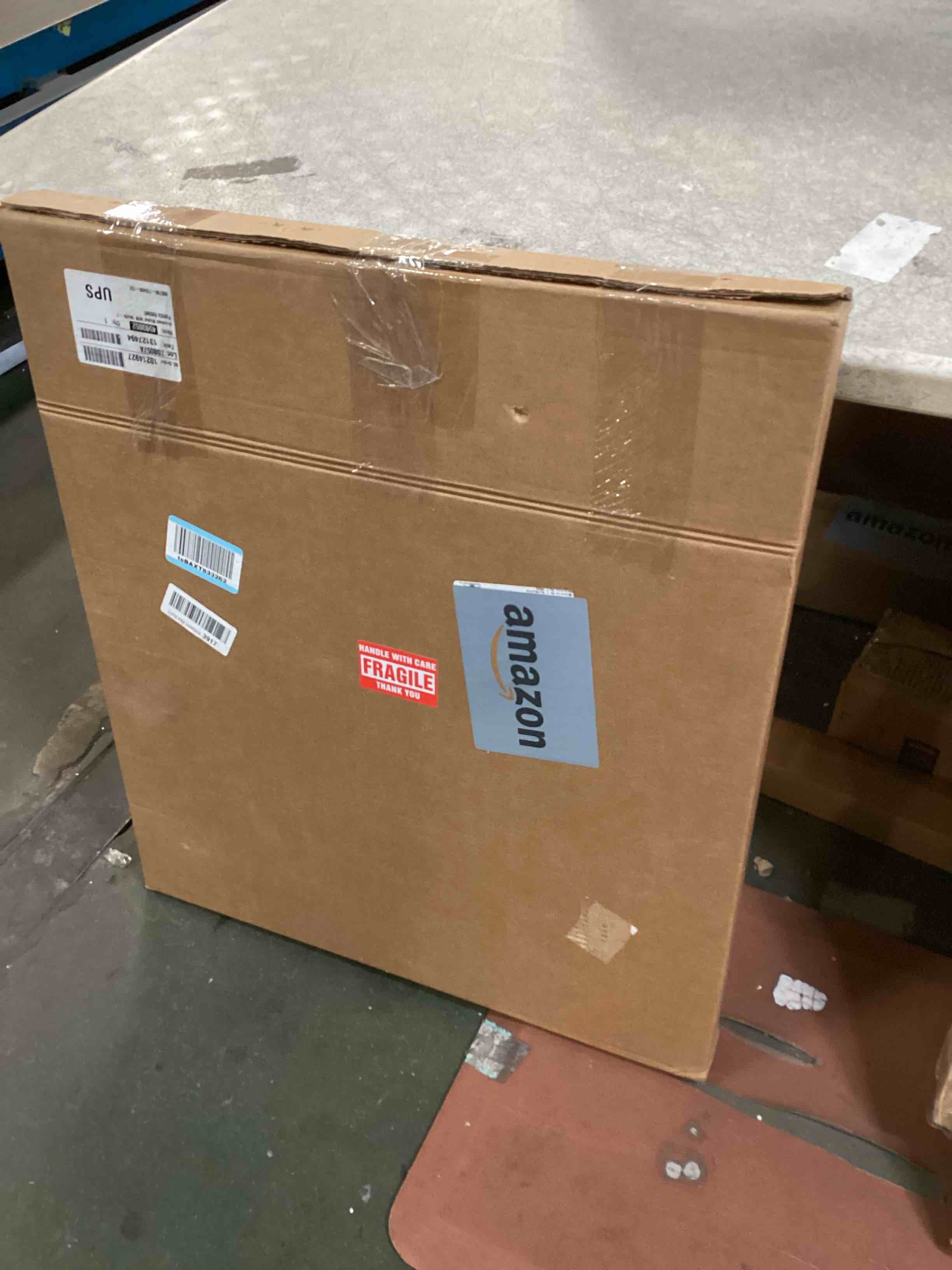 https://s3.amazonaws.com/lotting-images-prod/bidfta/GRN4266473_1743615844215.jpeg