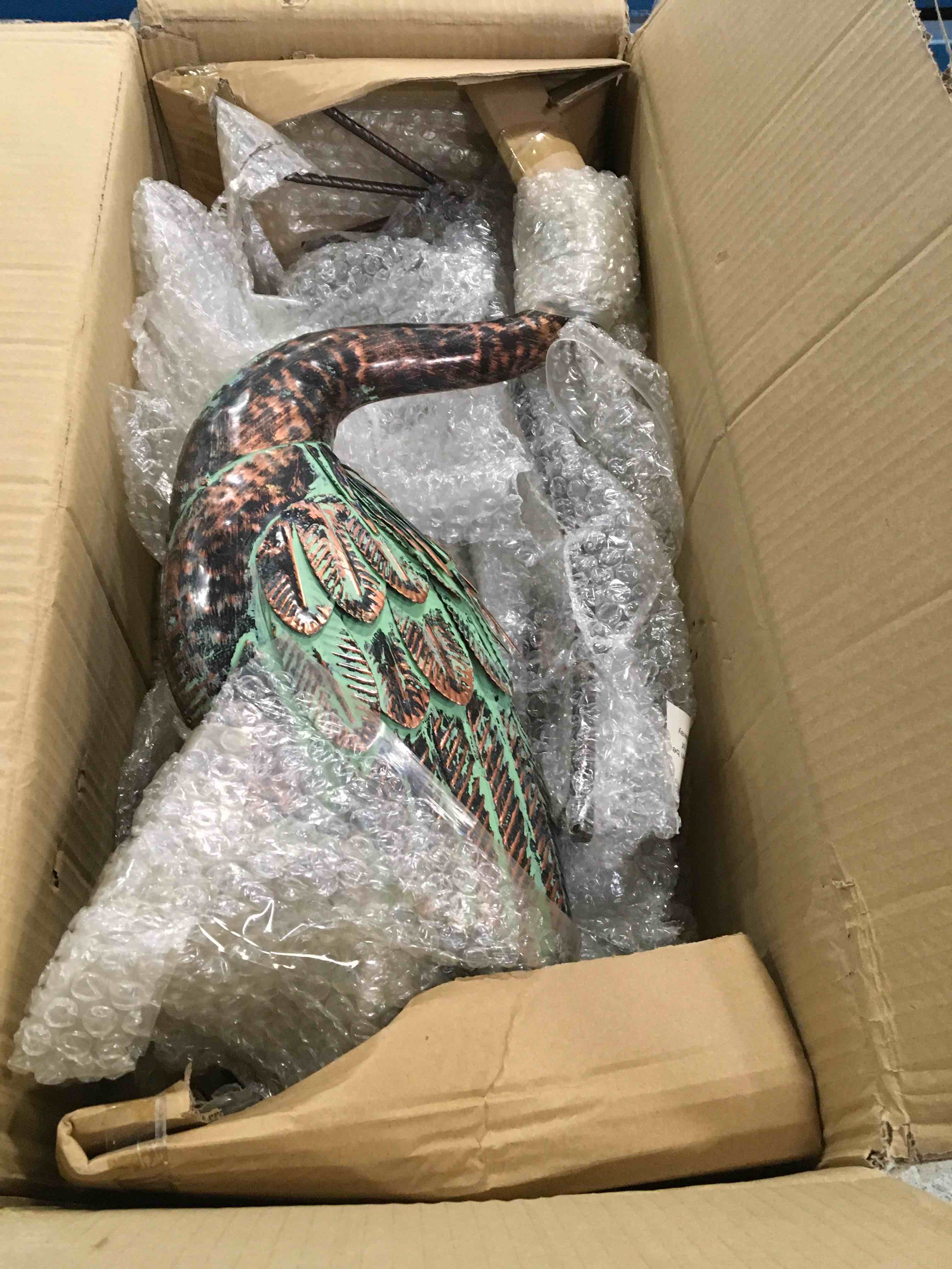https://s3.amazonaws.com/lotting-images-prod/bidfta/GRN4266943_1744028831919.jpeg