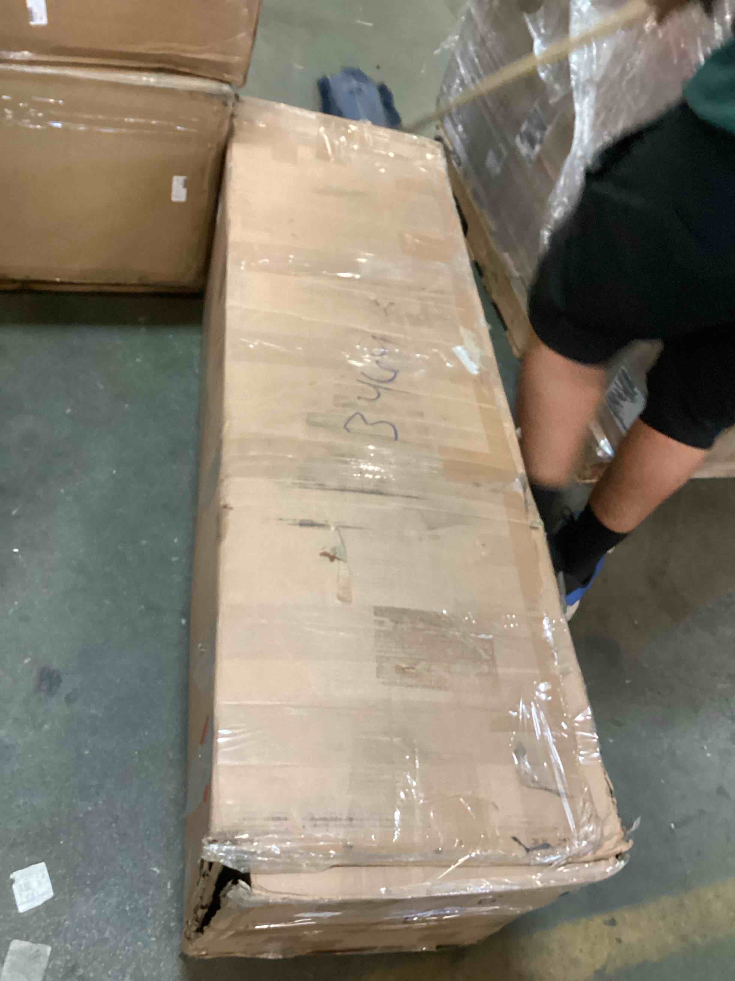 https://s3.amazonaws.com/lotting-images-prod/bidfta/GRN4267253_1744127938105.jpeg