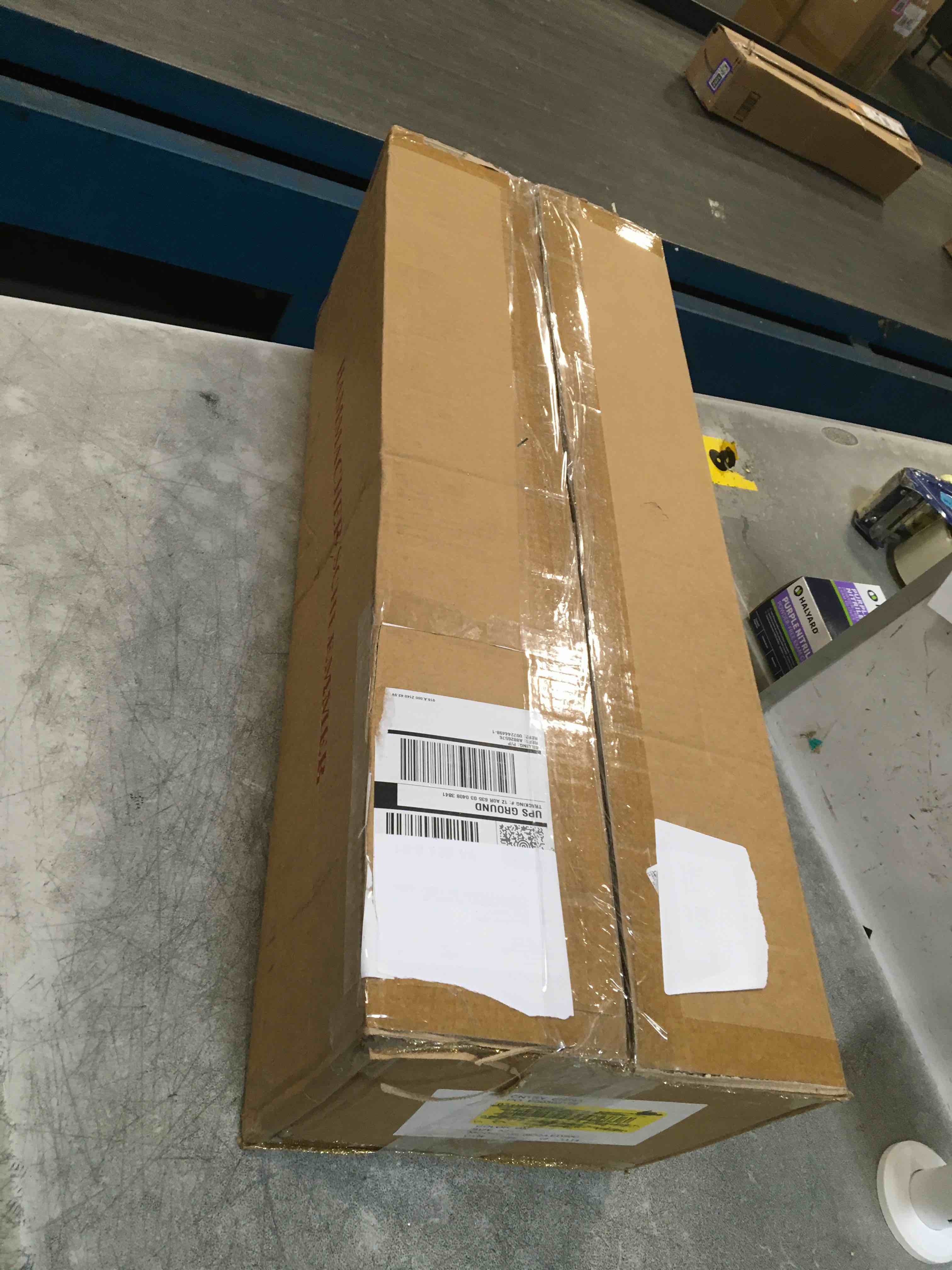 https://s3.amazonaws.com/lotting-images-prod/bidfta/GRN4267847_1744386586932.jpeg