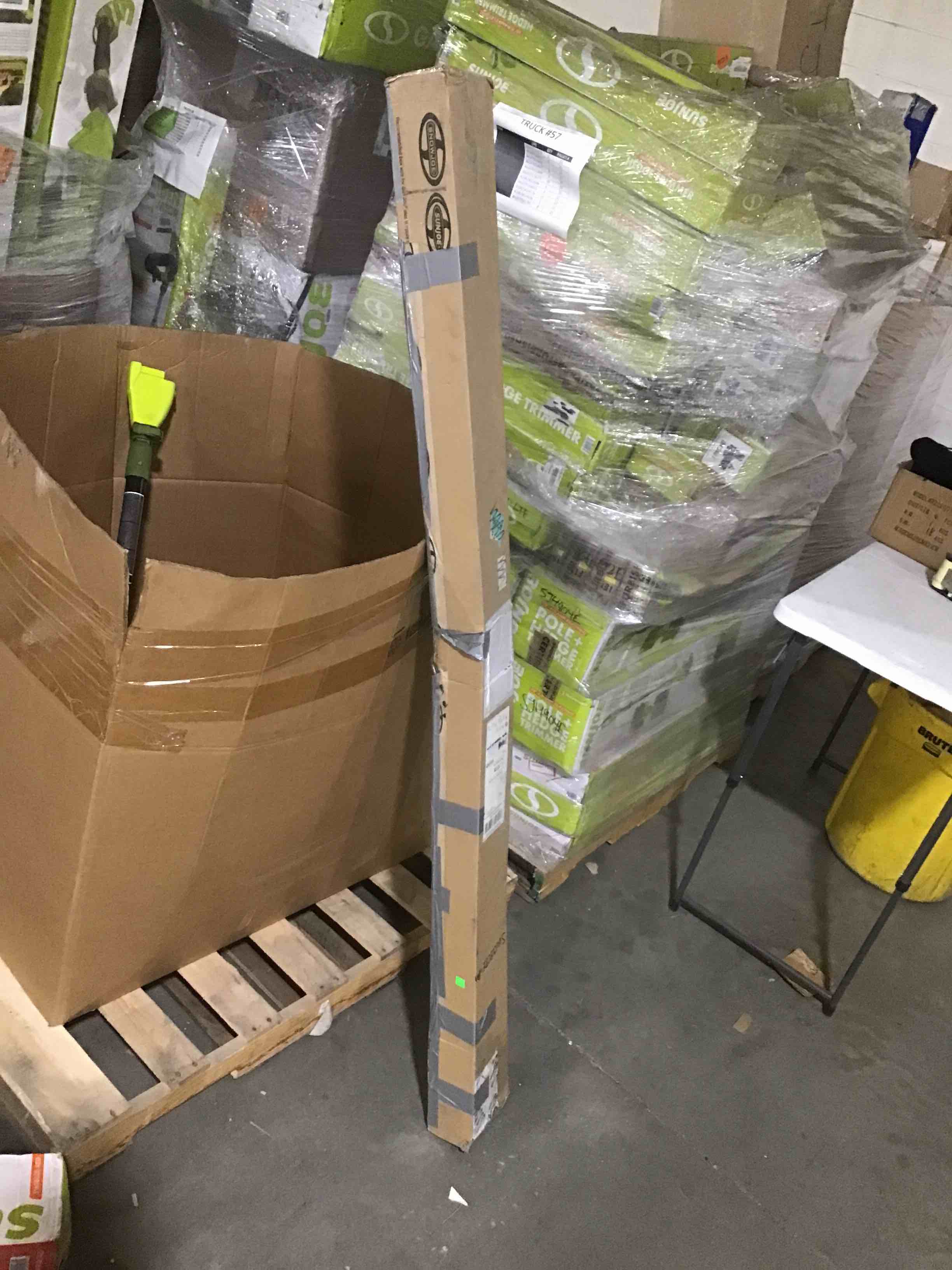 https://s3.amazonaws.com/lotting-images-prod/bidfta/GRN4303745_1681152835273.jpeg