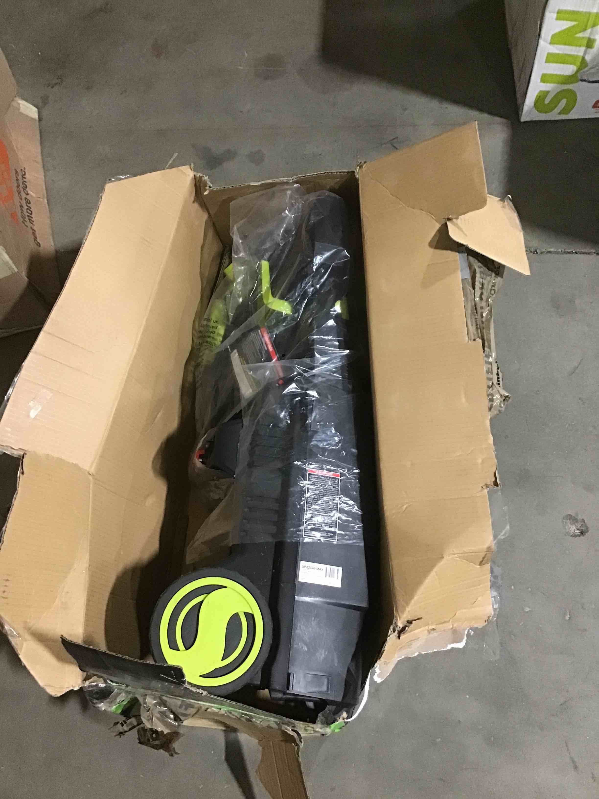 https://s3.amazonaws.com/lotting-images-prod/bidfta/GRN4365770_1678472963040.jpeg