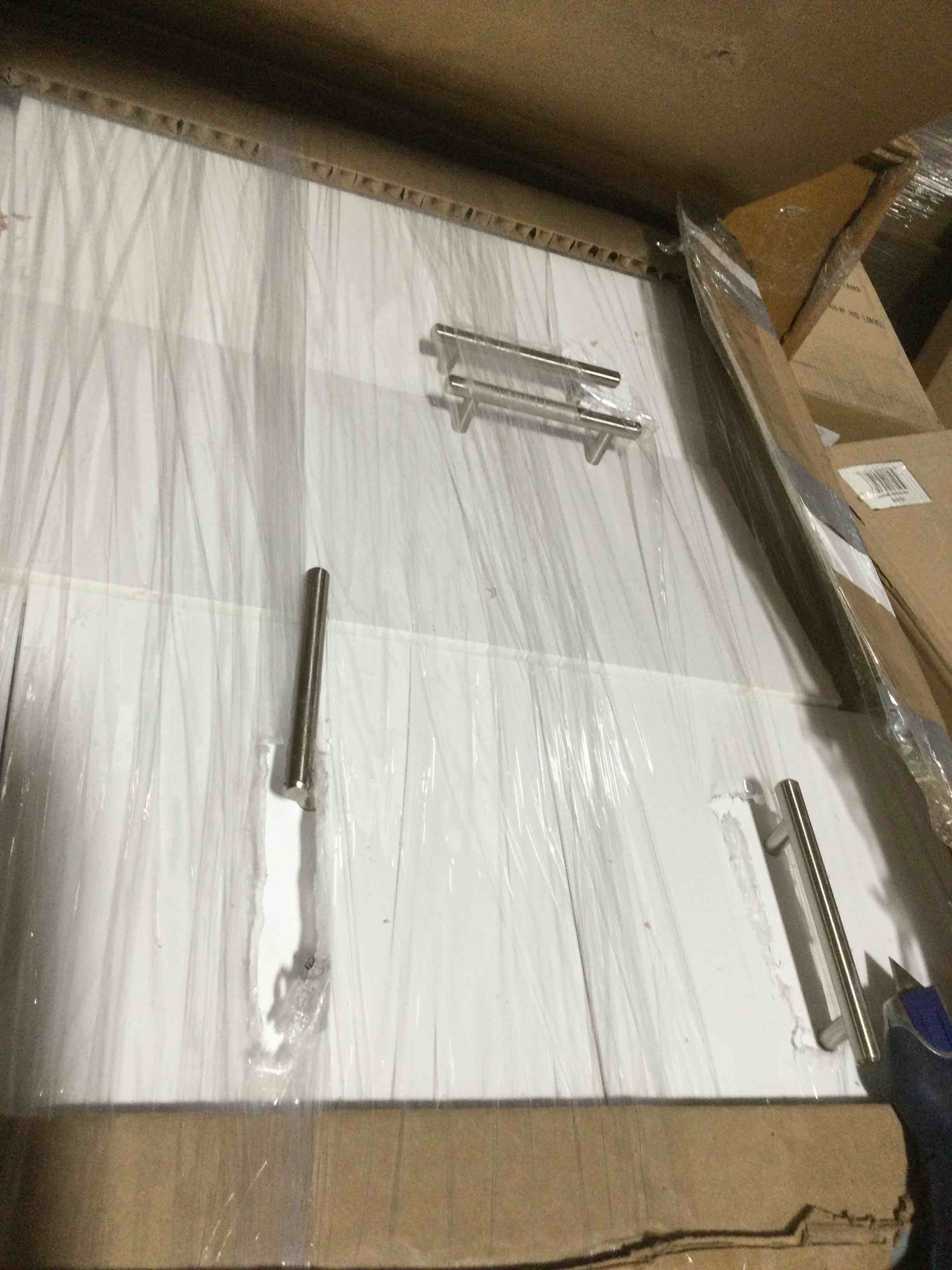 https://s3.amazonaws.com/lotting-images-prod/bidfta/GRN4367684_1697544019188.jpeg