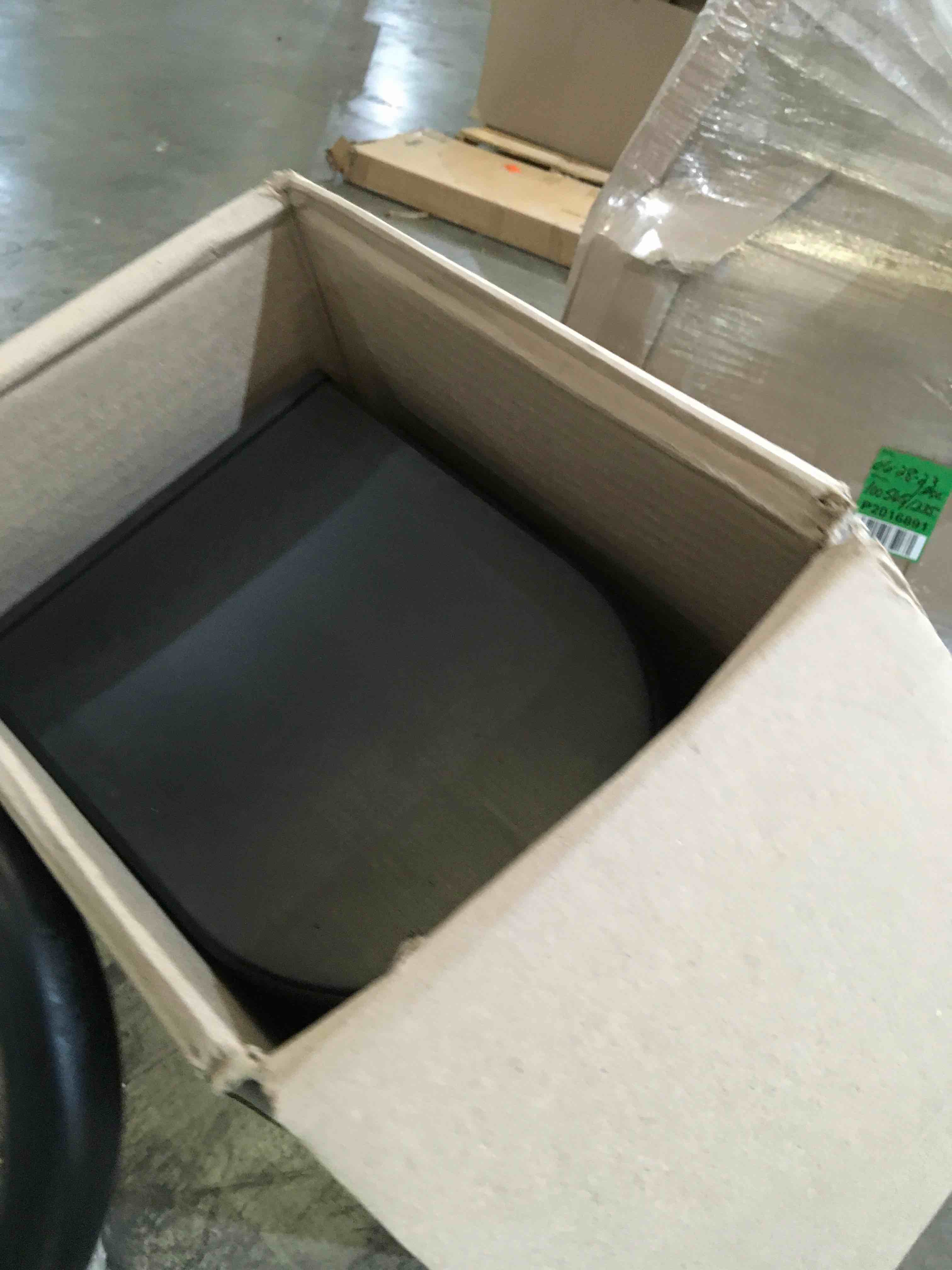 https://s3.amazonaws.com/lotting-images-prod/bidfta/GRN4469227_1689875575438.jpeg