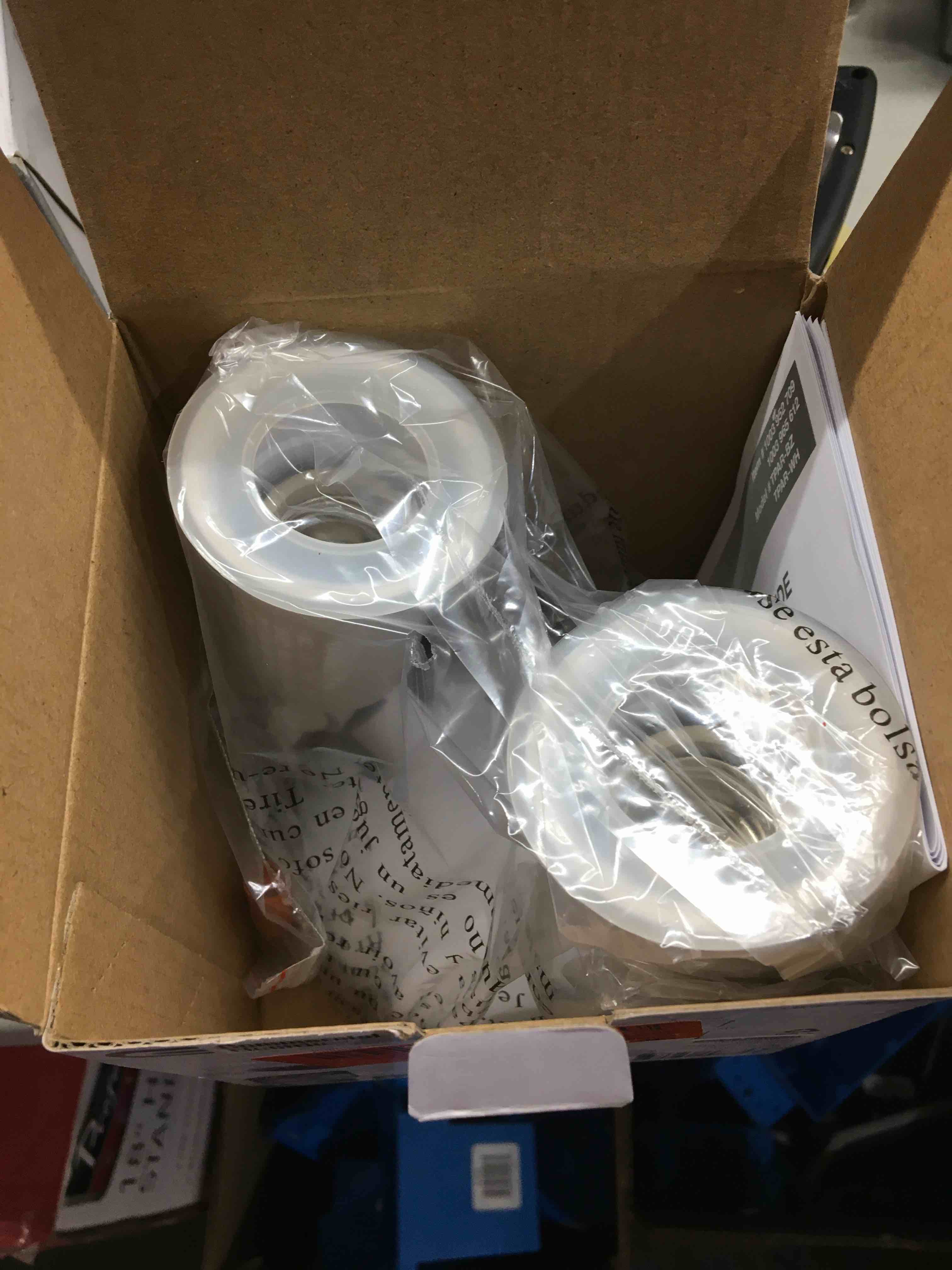 https://s3.amazonaws.com/lotting-images-prod/bidfta/GRN4469380_1690288688404.jpeg