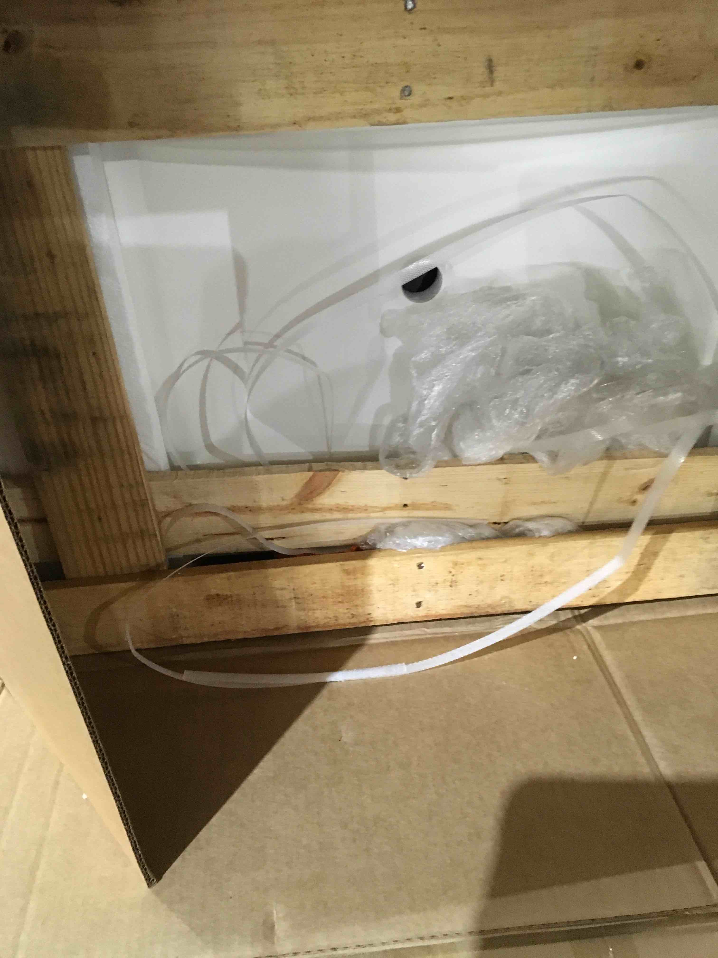 https://s3.amazonaws.com/lotting-images-prod/bidfta/GRN4469666_1690543154411.jpeg