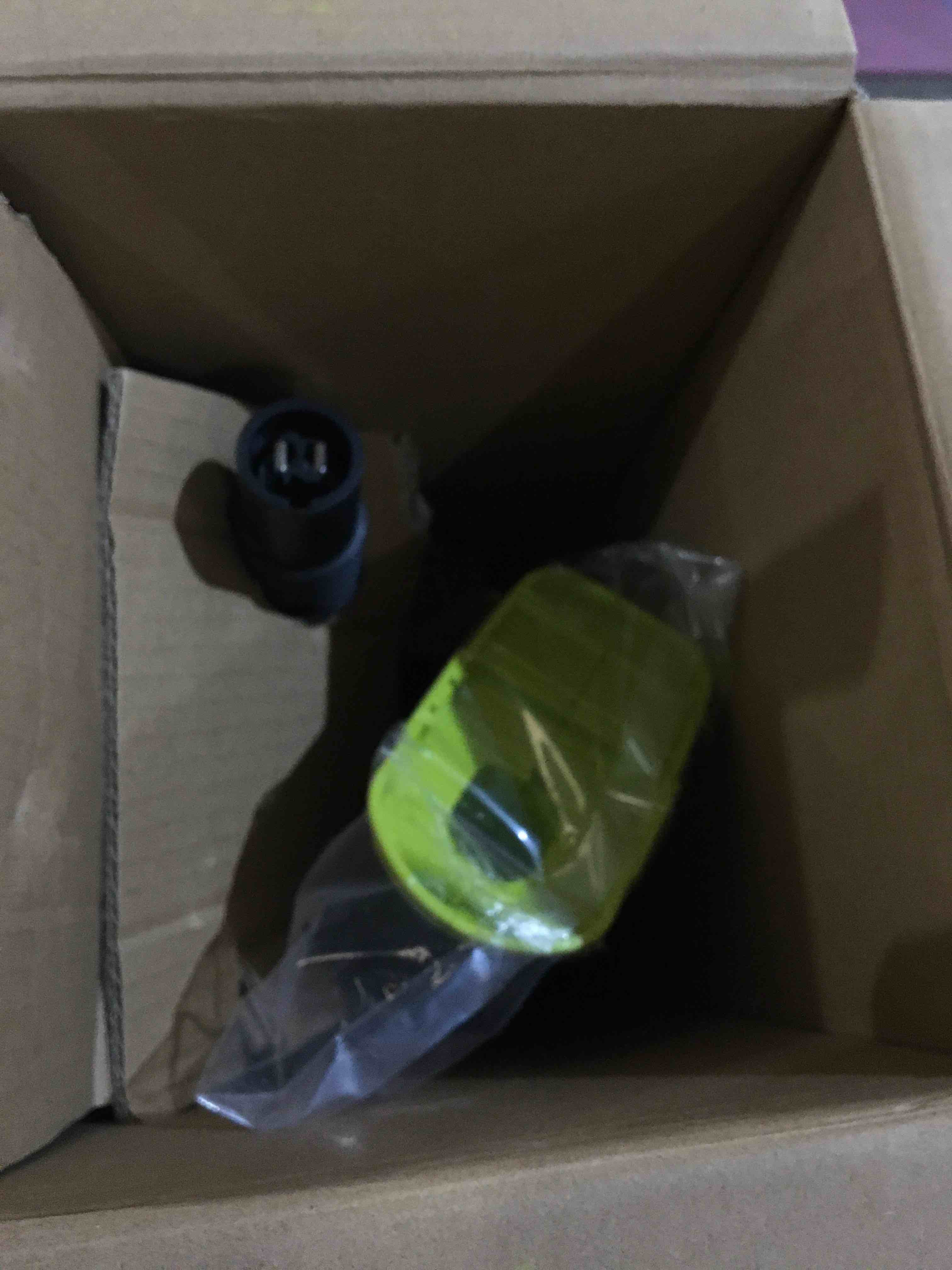 https://s3.amazonaws.com/lotting-images-prod/bidfta/GRN4469764_1690571535195.jpeg
