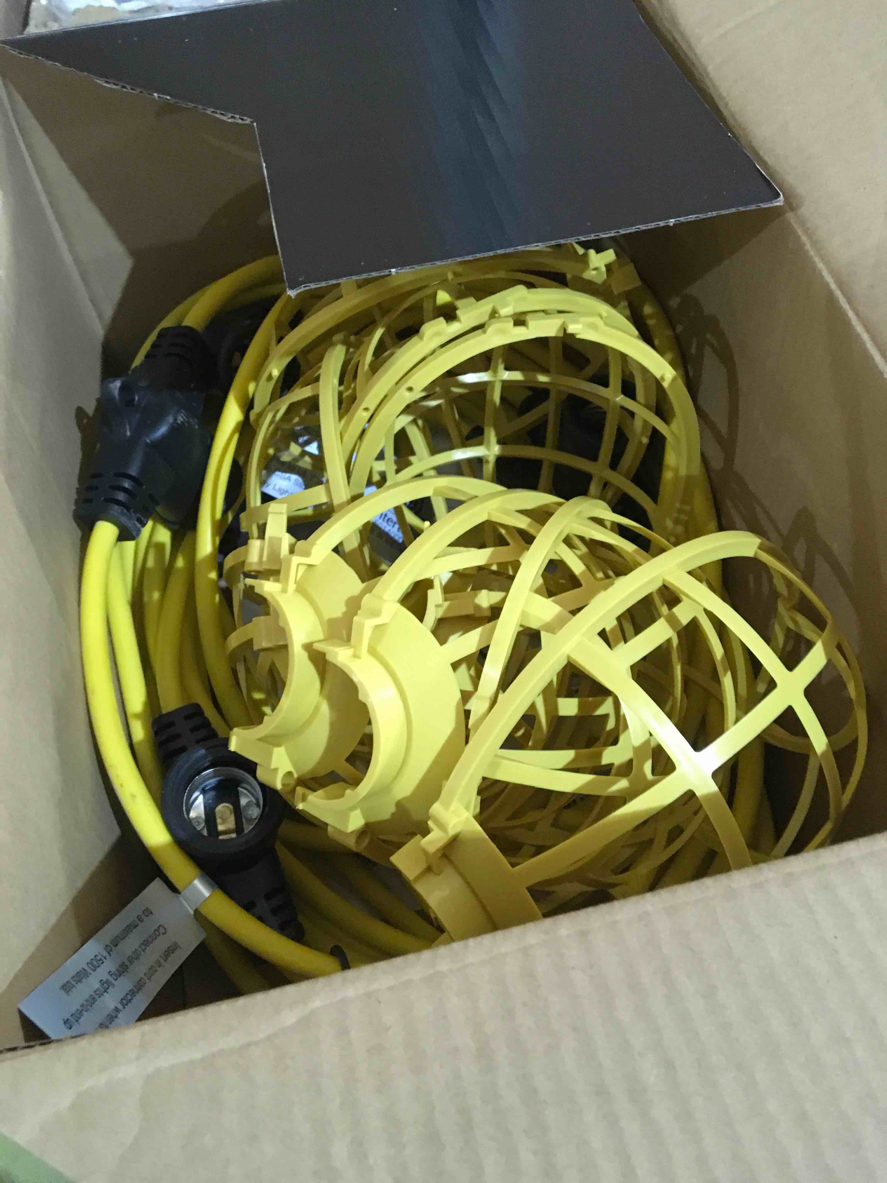 https://s3.amazonaws.com/lotting-images-prod/bidfta/GRN4470032_1690979590404.jpeg