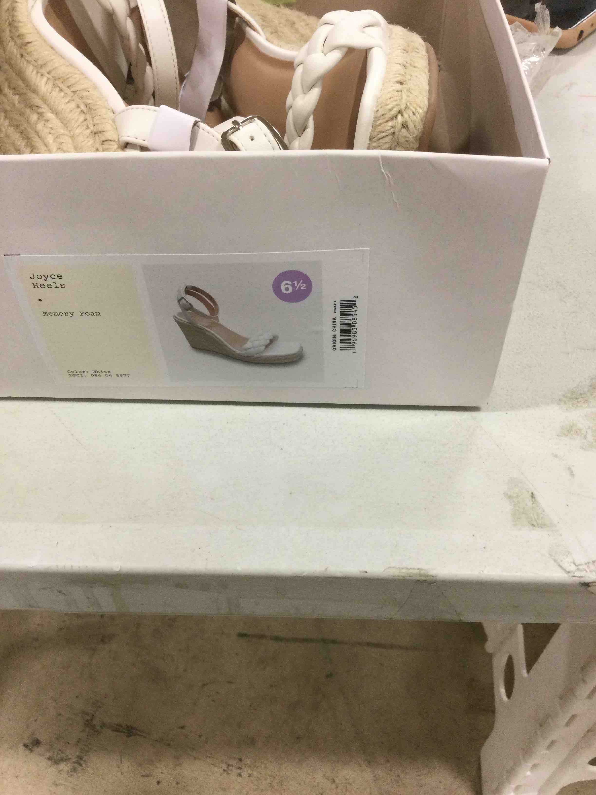 https://s3.amazonaws.com/lotting-images-prod/bidfta/GRN4513644_1686670399653.jpeg