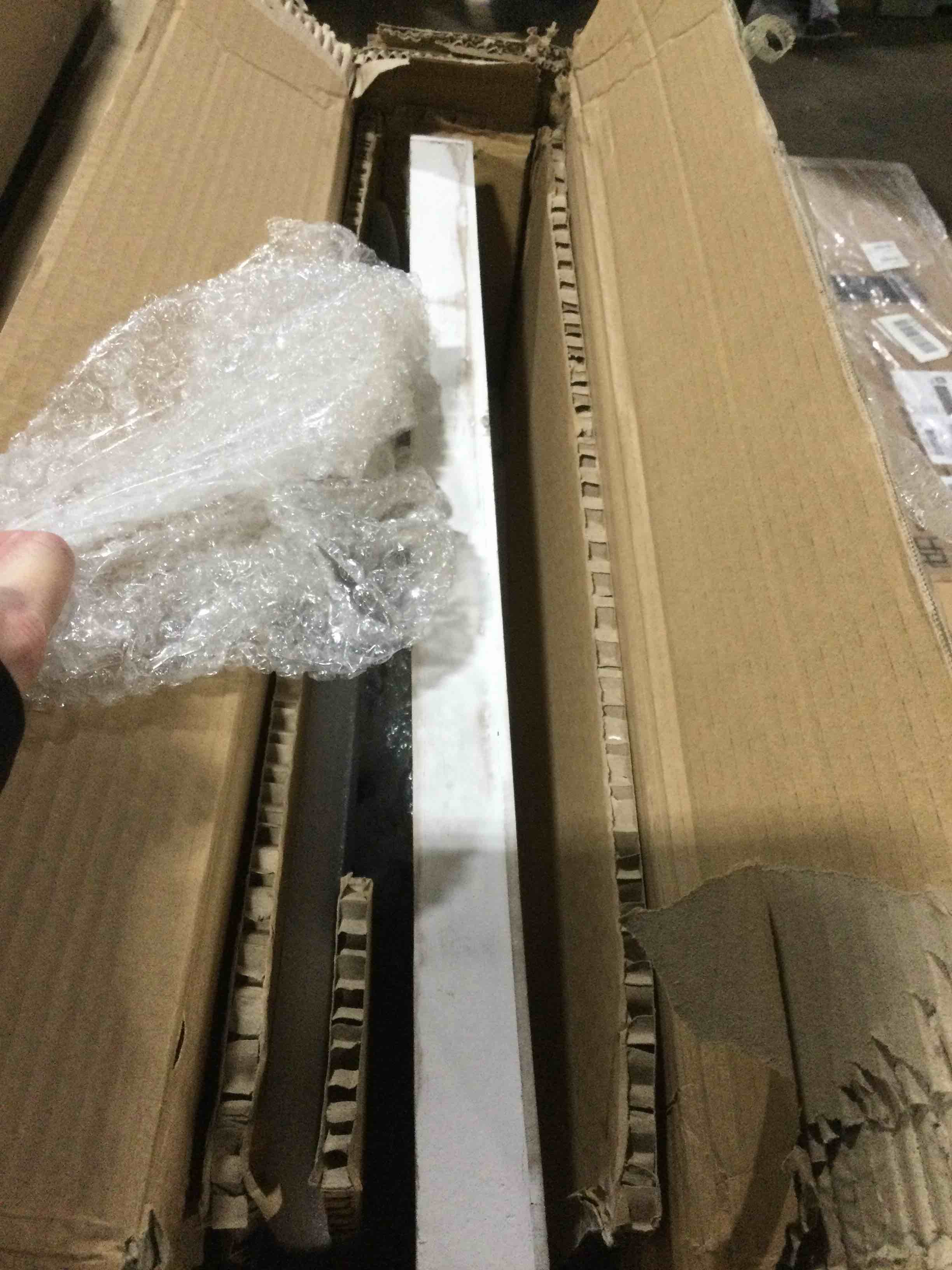 https://s3.amazonaws.com/lotting-images-prod/bidfta/GRN4516981_1680783927527.jpeg