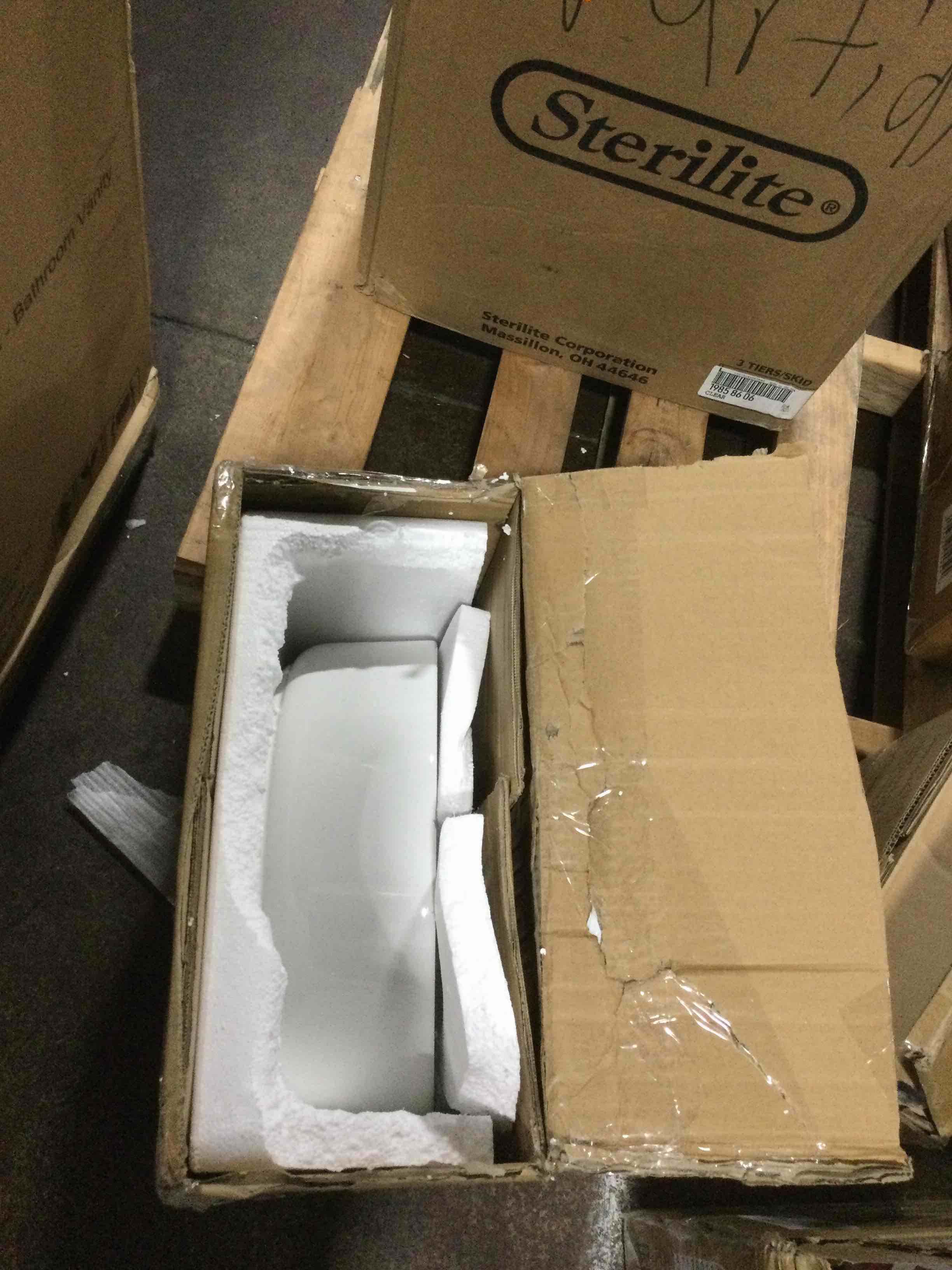 https://s3.amazonaws.com/lotting-images-prod/bidfta/GRN4516987_1680716931510.jpeg