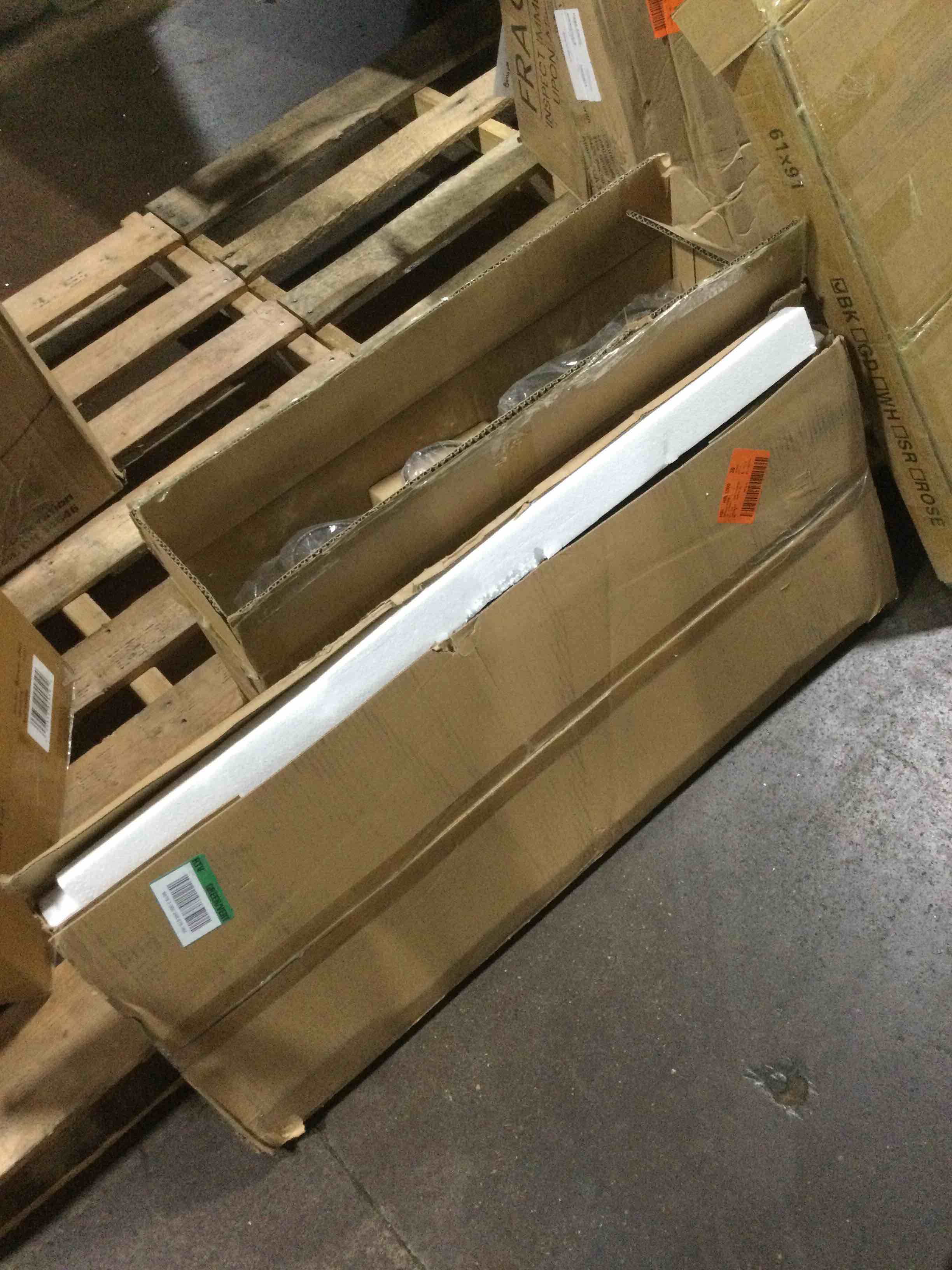 https://s3.amazonaws.com/lotting-images-prod/bidfta/GRN4516996_1680715499784.jpeg
