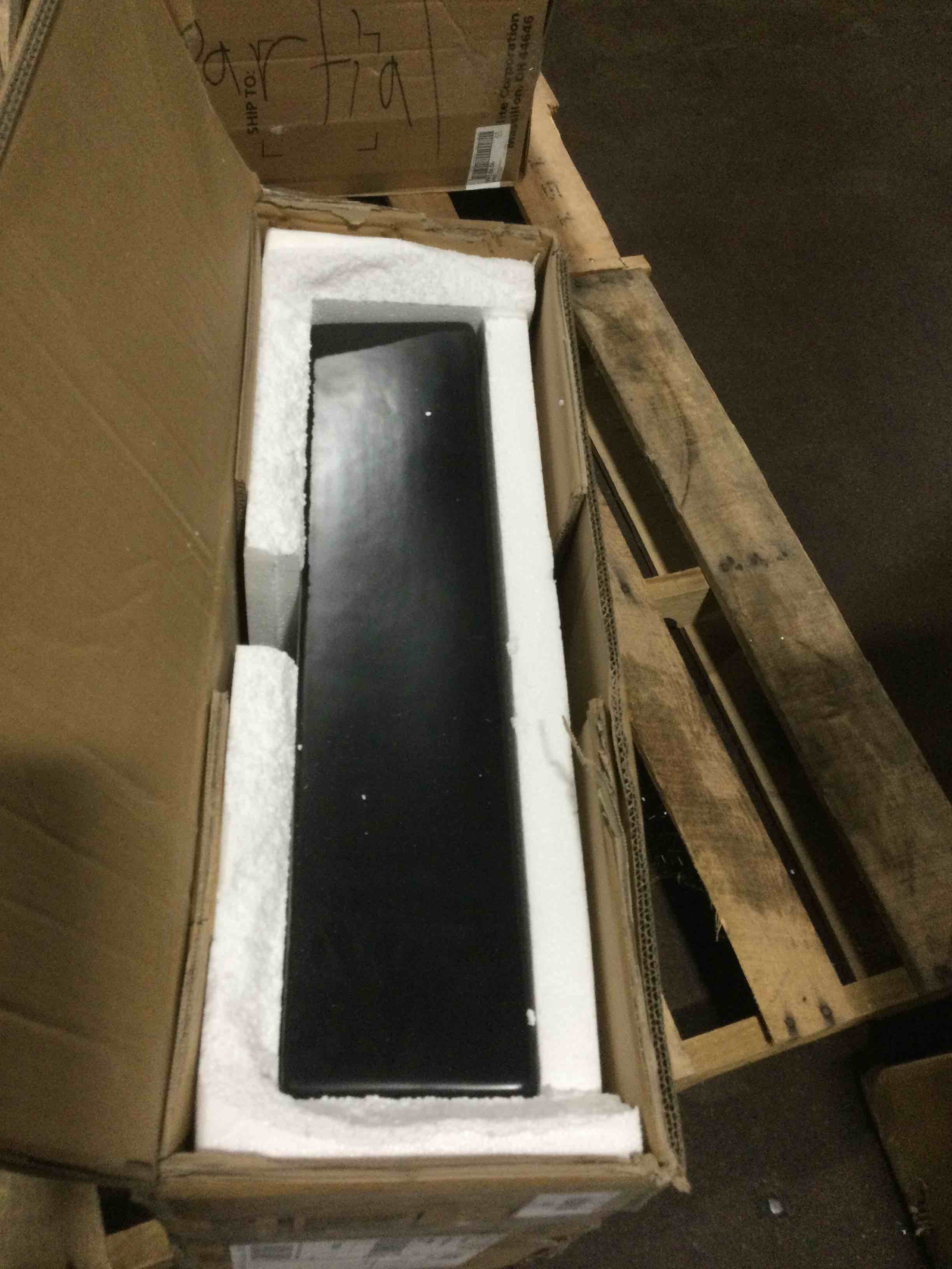 https://s3.amazonaws.com/lotting-images-prod/bidfta/GRN4517001_1680715094676.jpeg
