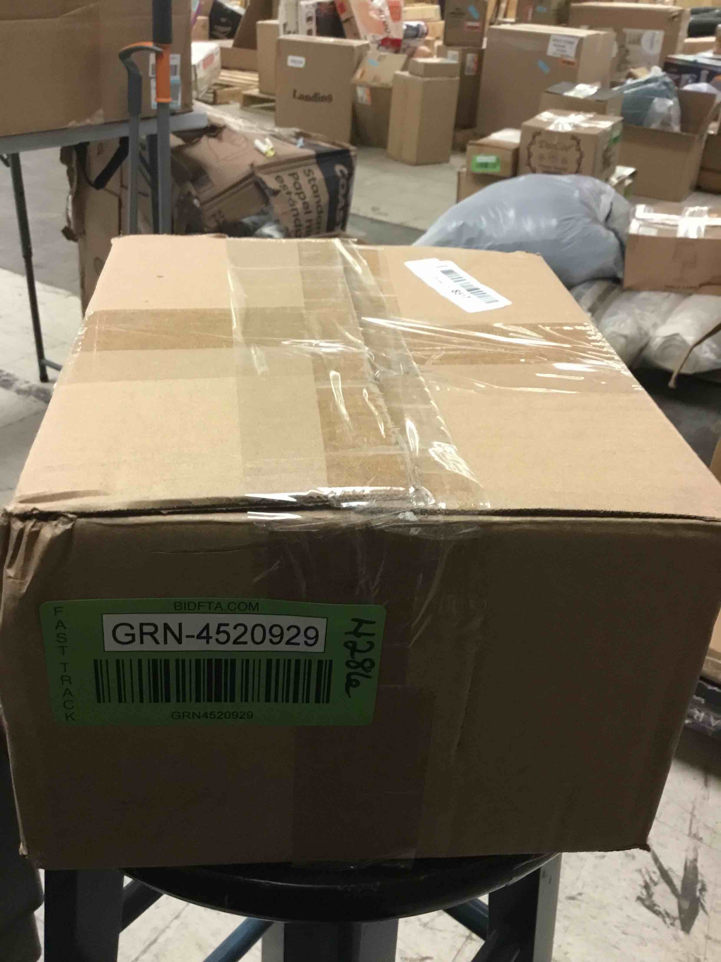 https://s3.amazonaws.com/lotting-images-prod/bidfta/GRN4520929_1696537093613.jpeg