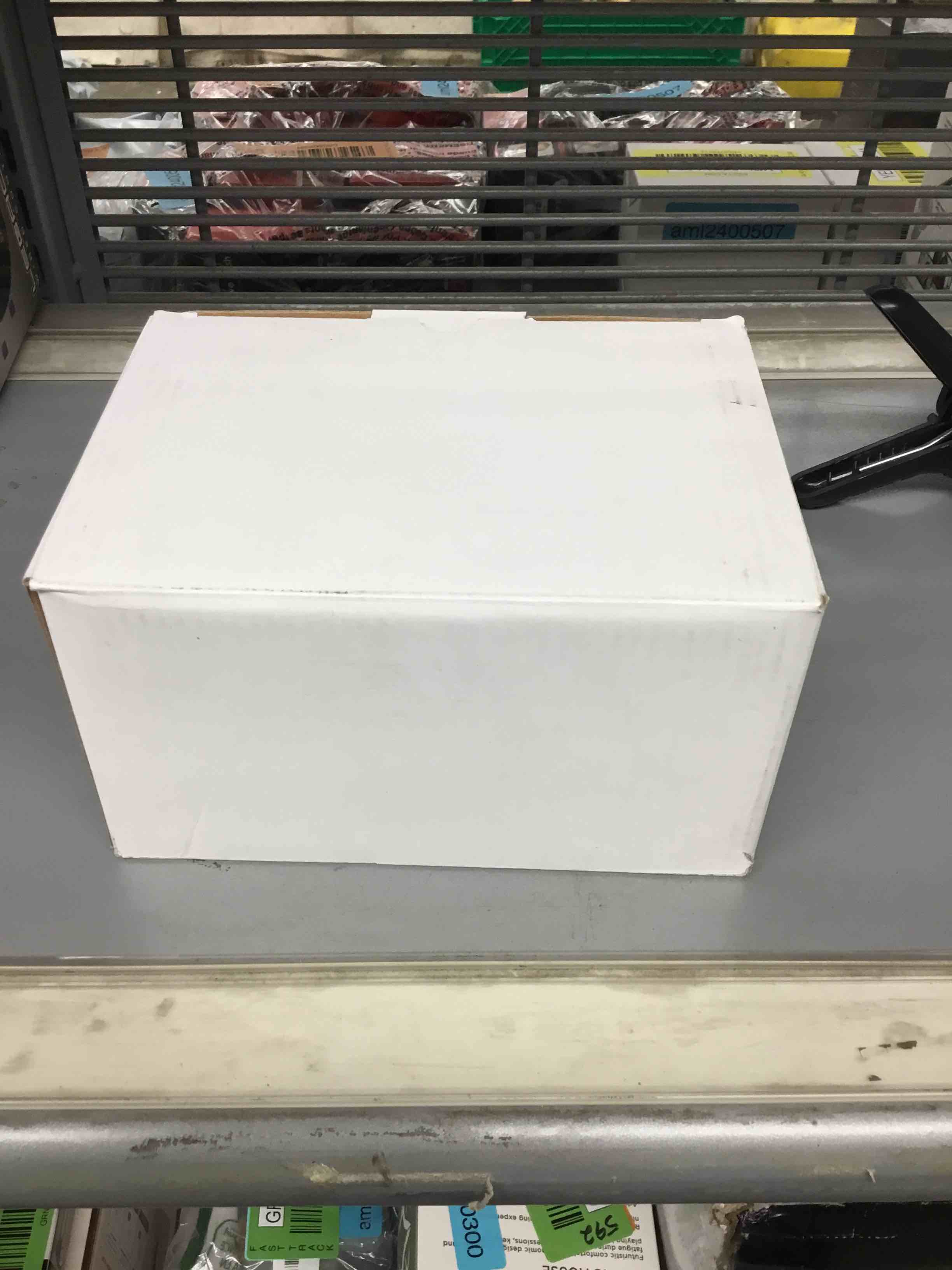 https://s3.amazonaws.com/lotting-images-prod/bidfta/GRN4529407_1707163081876.jpeg