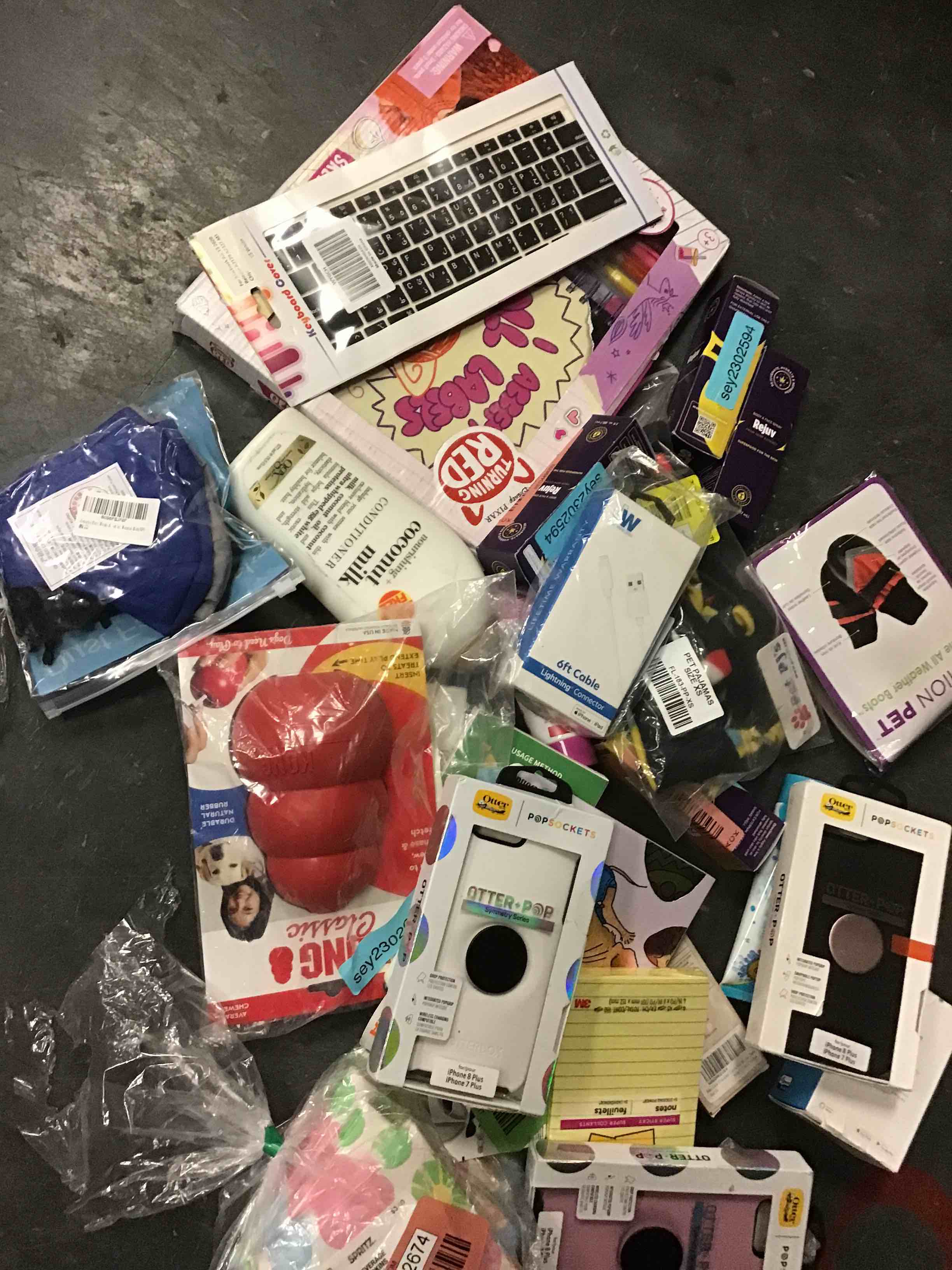 assorted miscellaneous items 