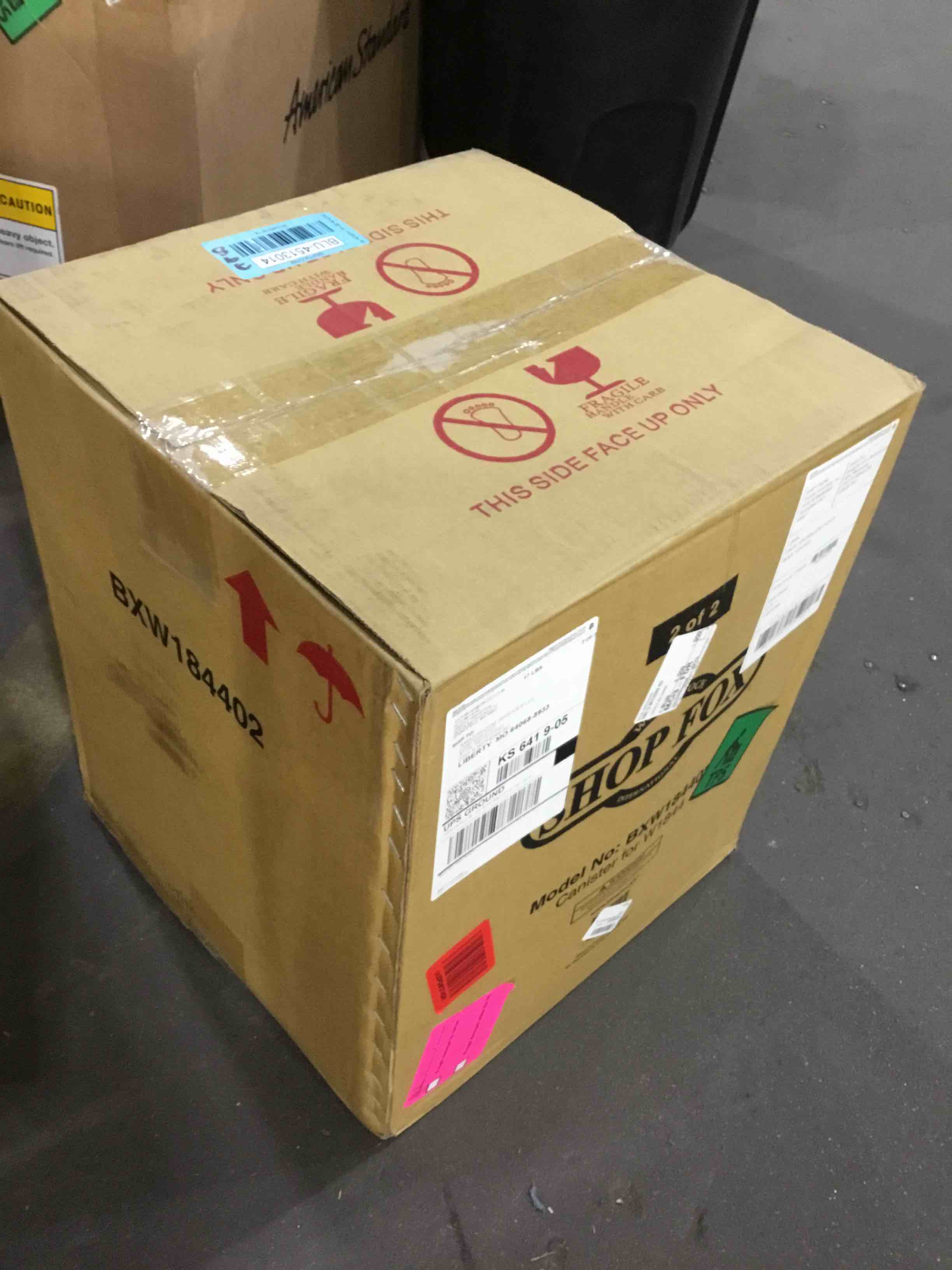 https://s3.amazonaws.com/lotting-images-prod/bidfta/GRN4654758_1702585650521.jpeg